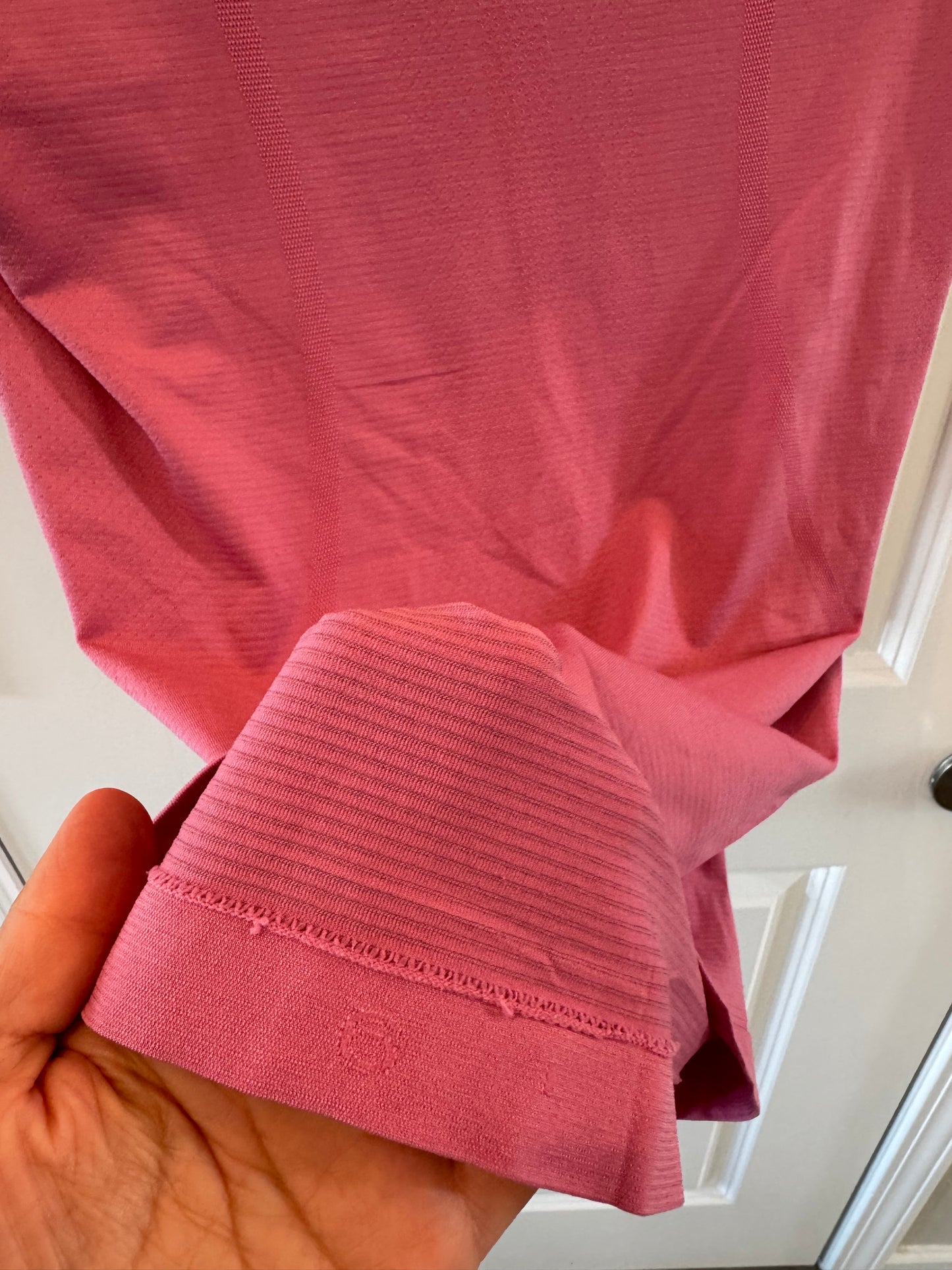 Lululemon Swiftly Top Women’s Size 6 Mauve