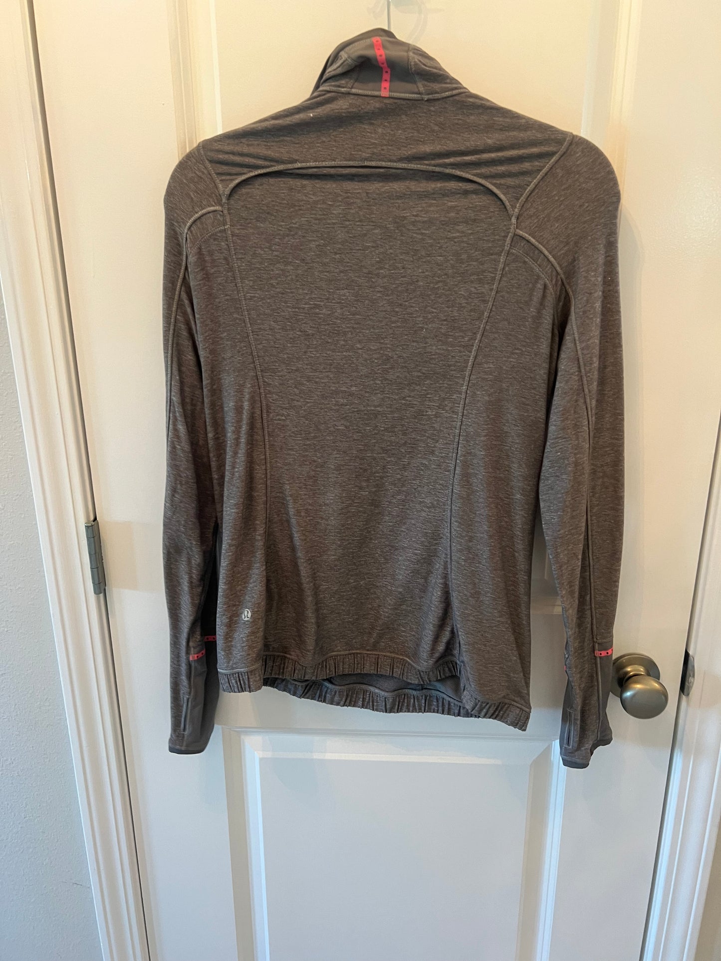 Women’s Lululemon Pullover Size 8