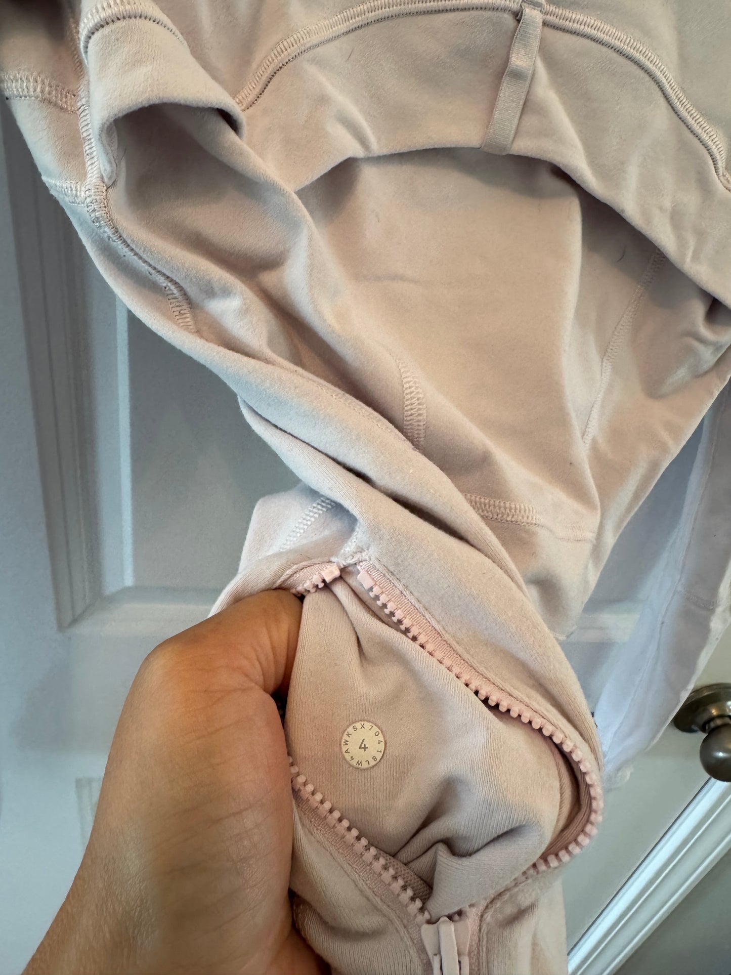 Lululemon Define Jacket Women’s Size 4 Light Pink