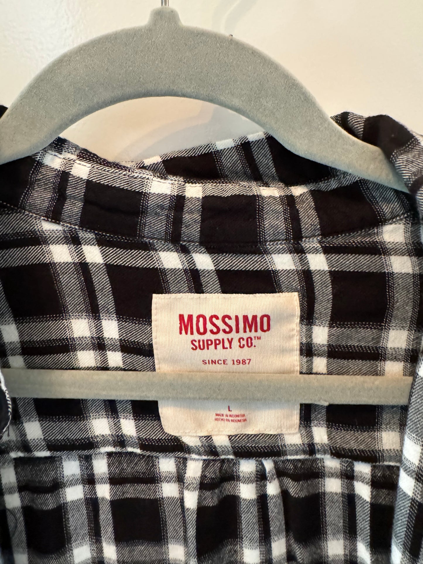Plaid Flannel Shirt Women’s Size Large Black White