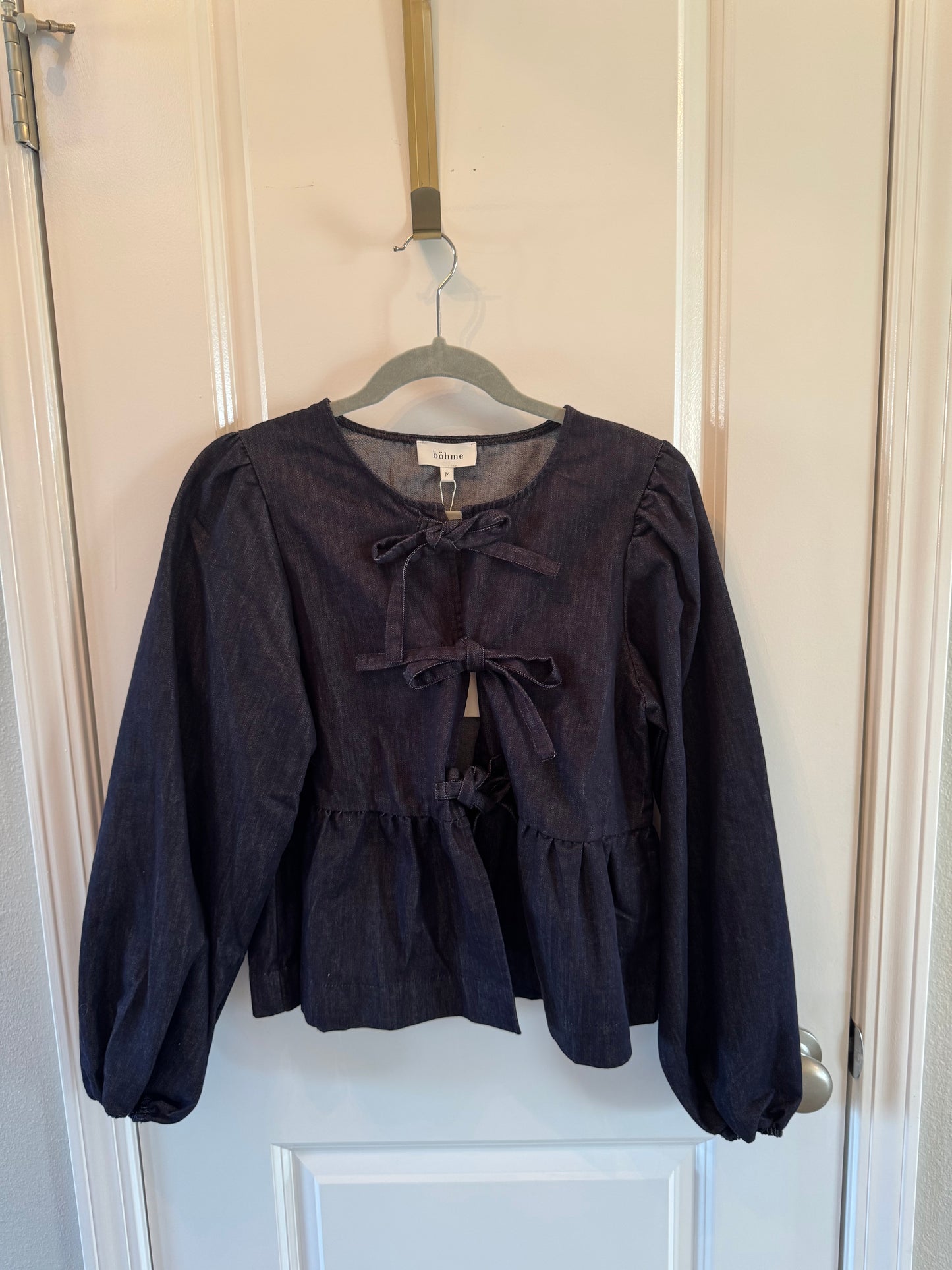 Bohme Bow Front Top Women’s Size Medium NWT