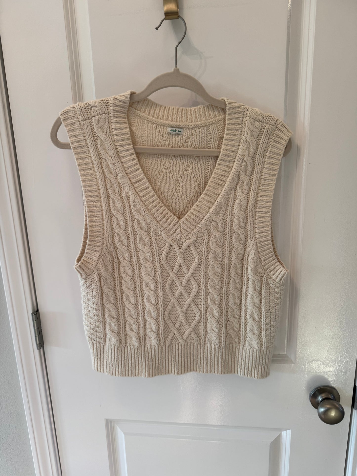 Aerie Cableknit Sweater Vest Women’s Medium Cream