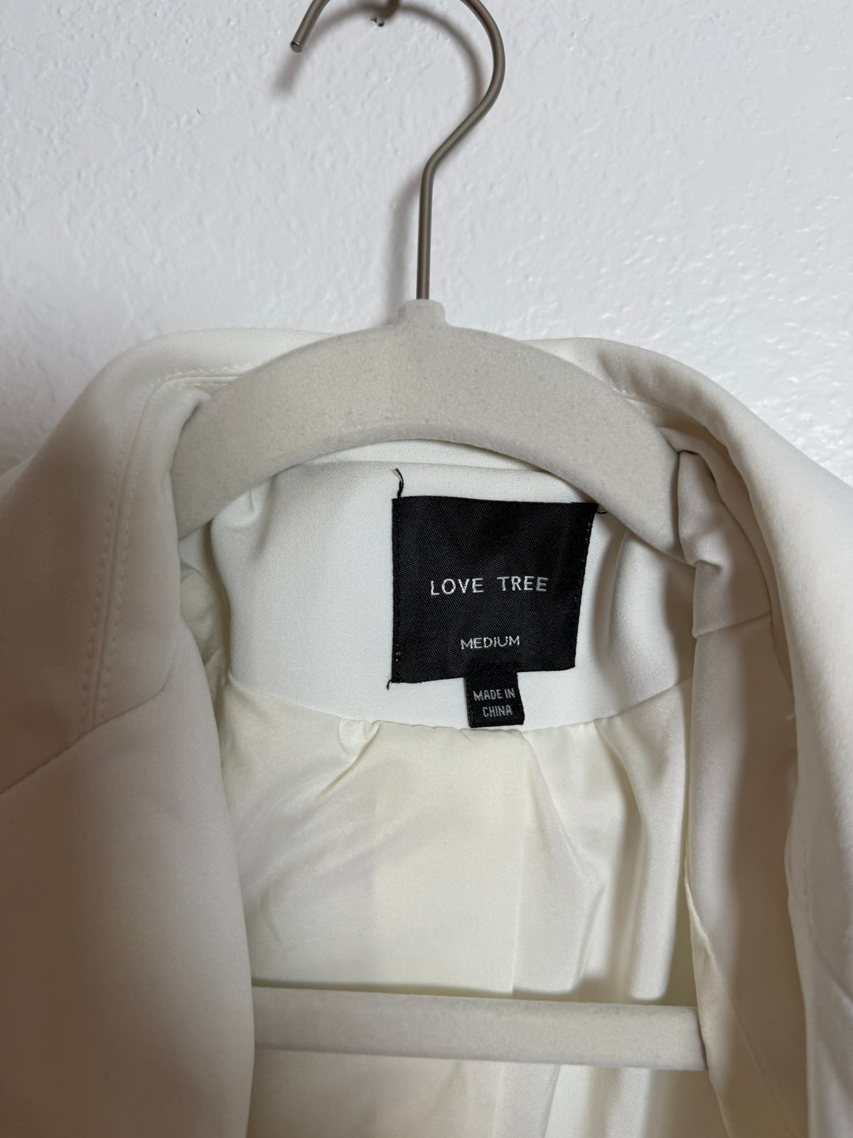 Love Tree Women’s Blazer Size Medium