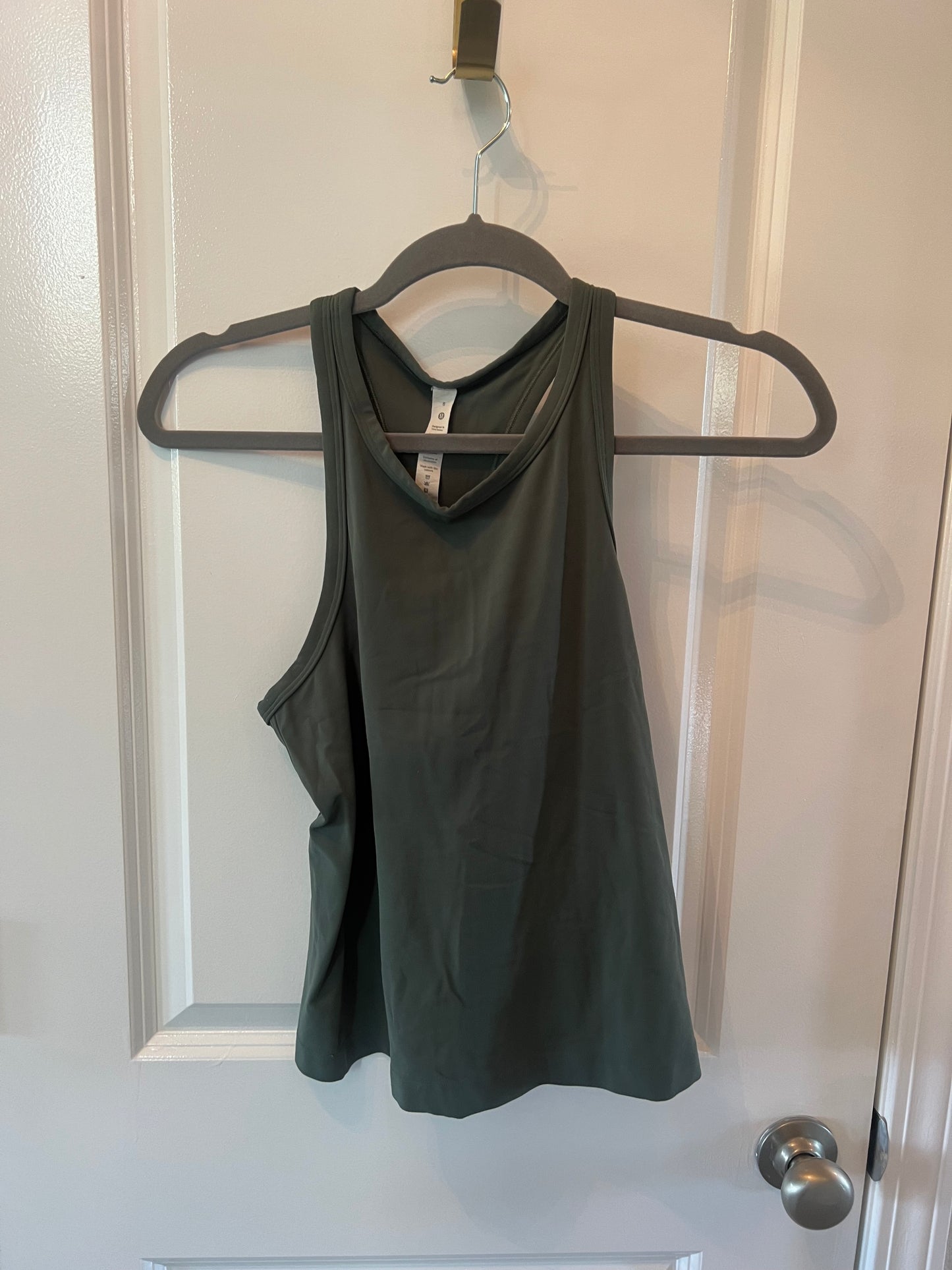Women’s Lululemon Tank Size 8