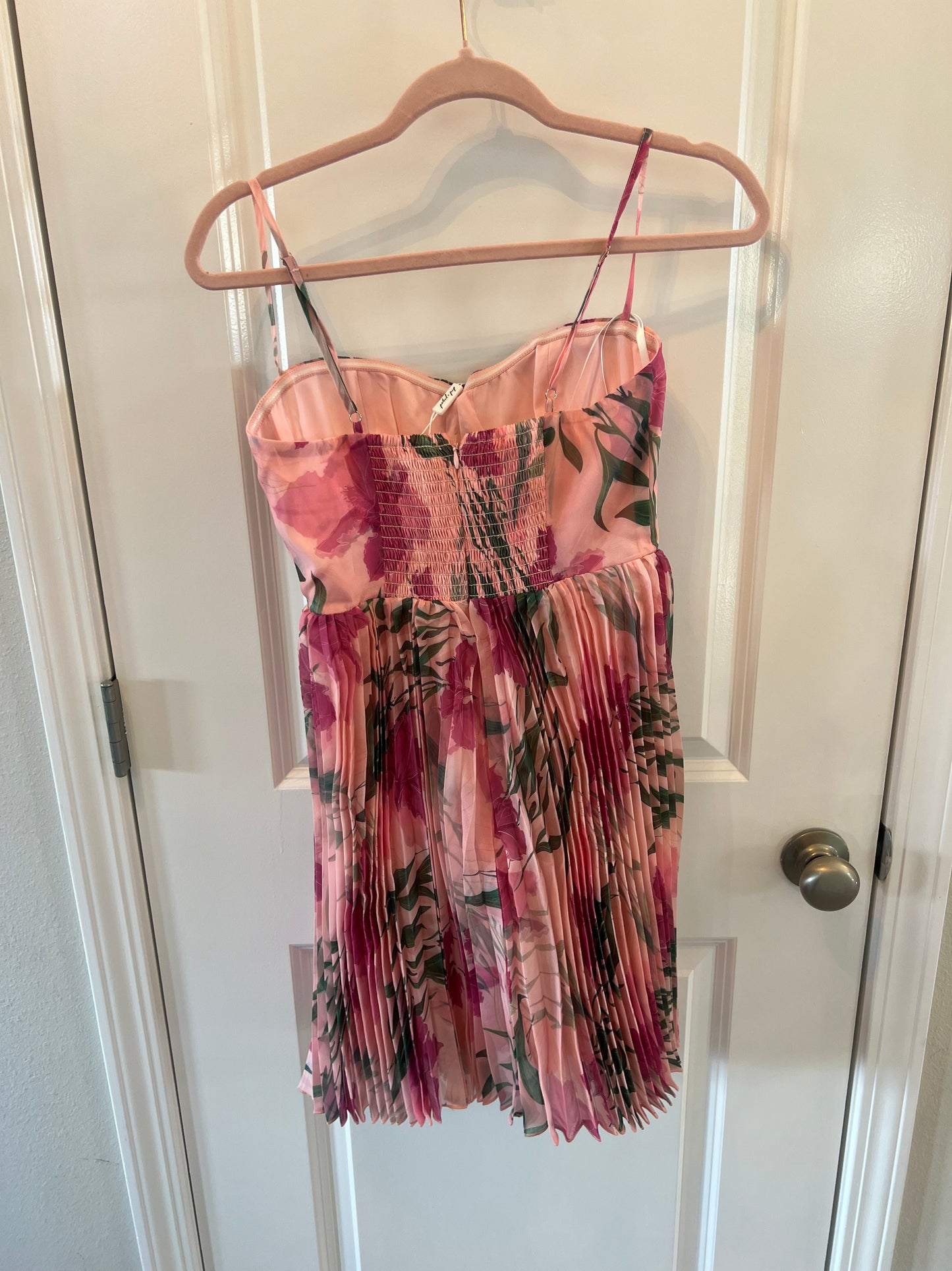 Petal & Pup Achanti Floral Pleated Chiffon Mini Dress Women’s Size XS Pink