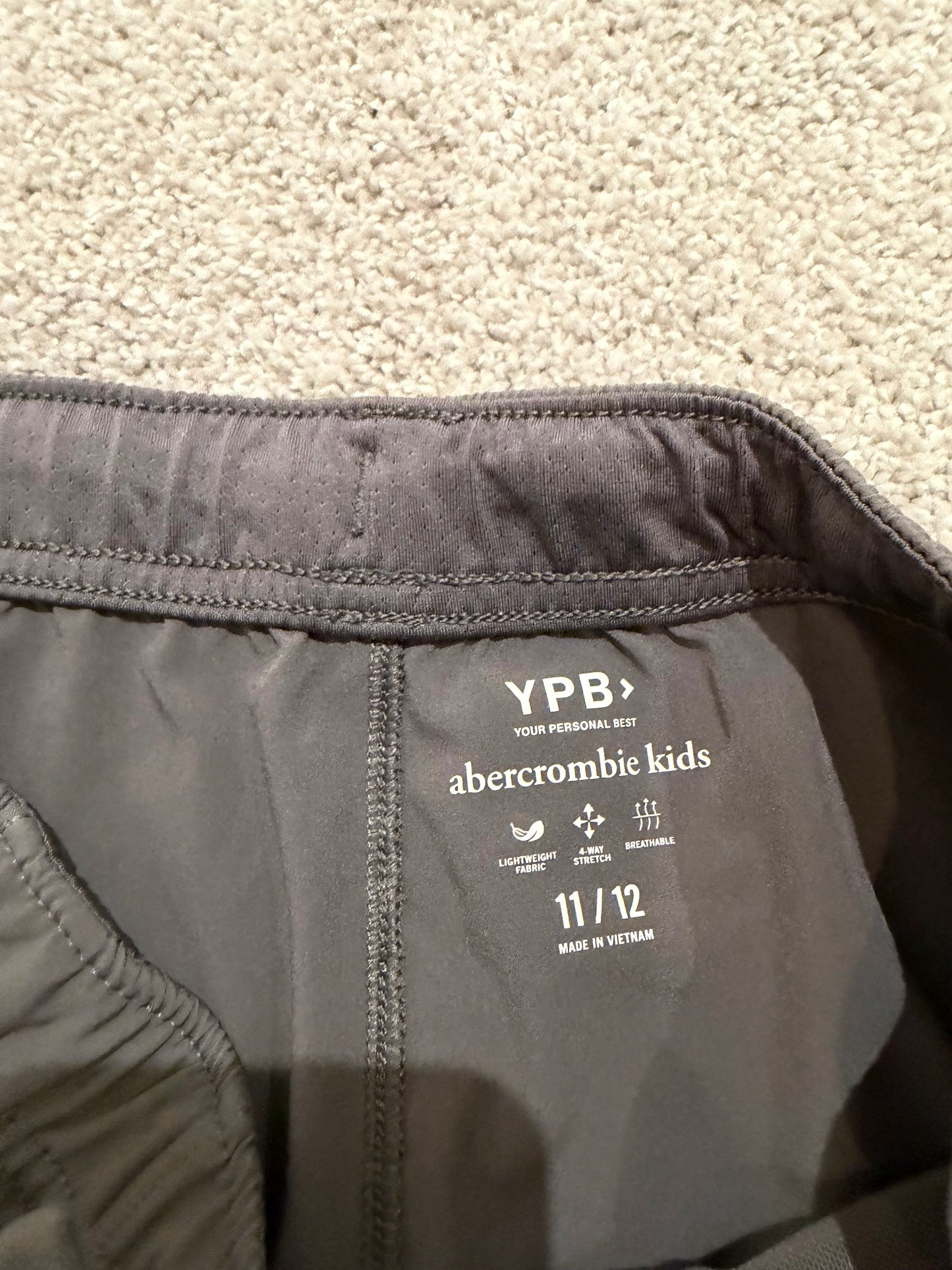 Abercrombie & Fitch Basketball Shorts Youth Size 11-12 Years