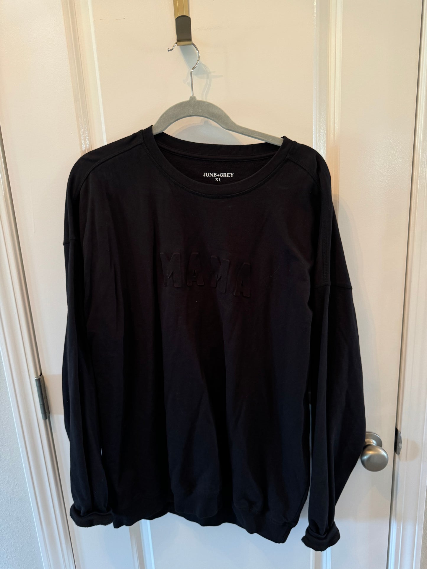 June & Grey “Mama” Swetshirt Size XL