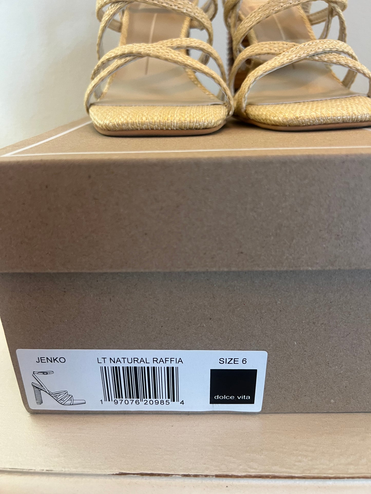 Dolce Vita Natural Heel Size 6