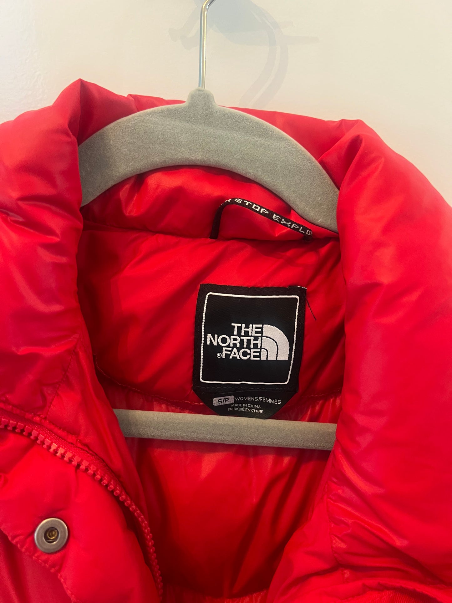 The North Face Puffer Vest Women’s Size Small Red