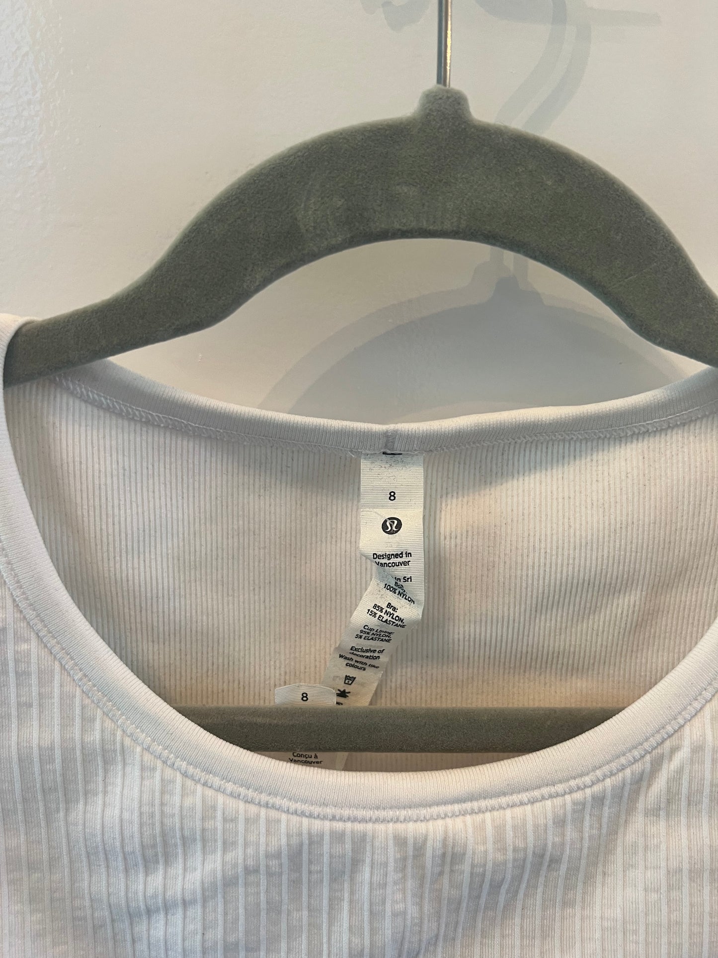 Lululemon Long Sleeve Crop Top Women’s Size 8 (Medium) White