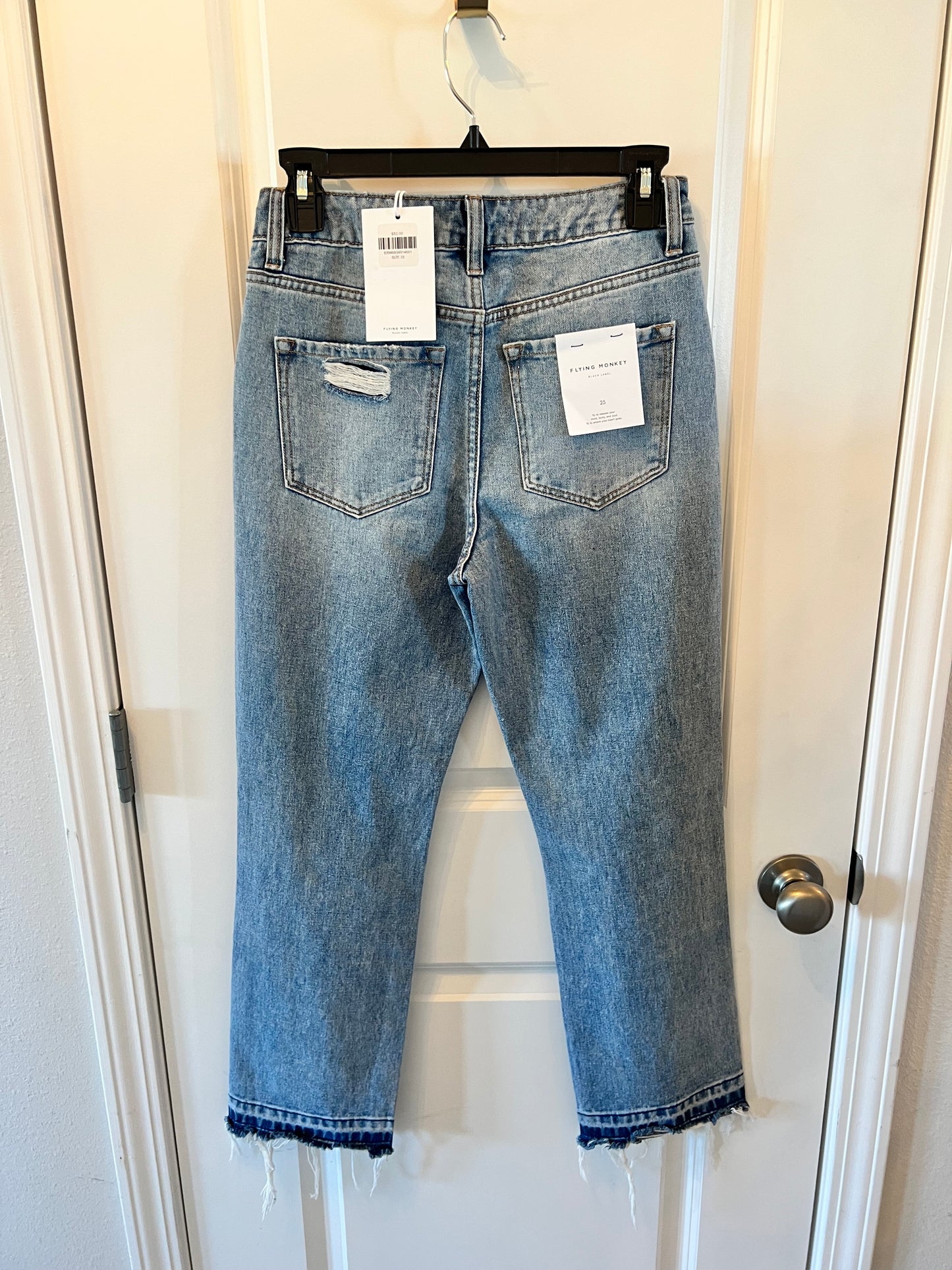 Flying Monkey Distressed Jeans Women’s Size 25
