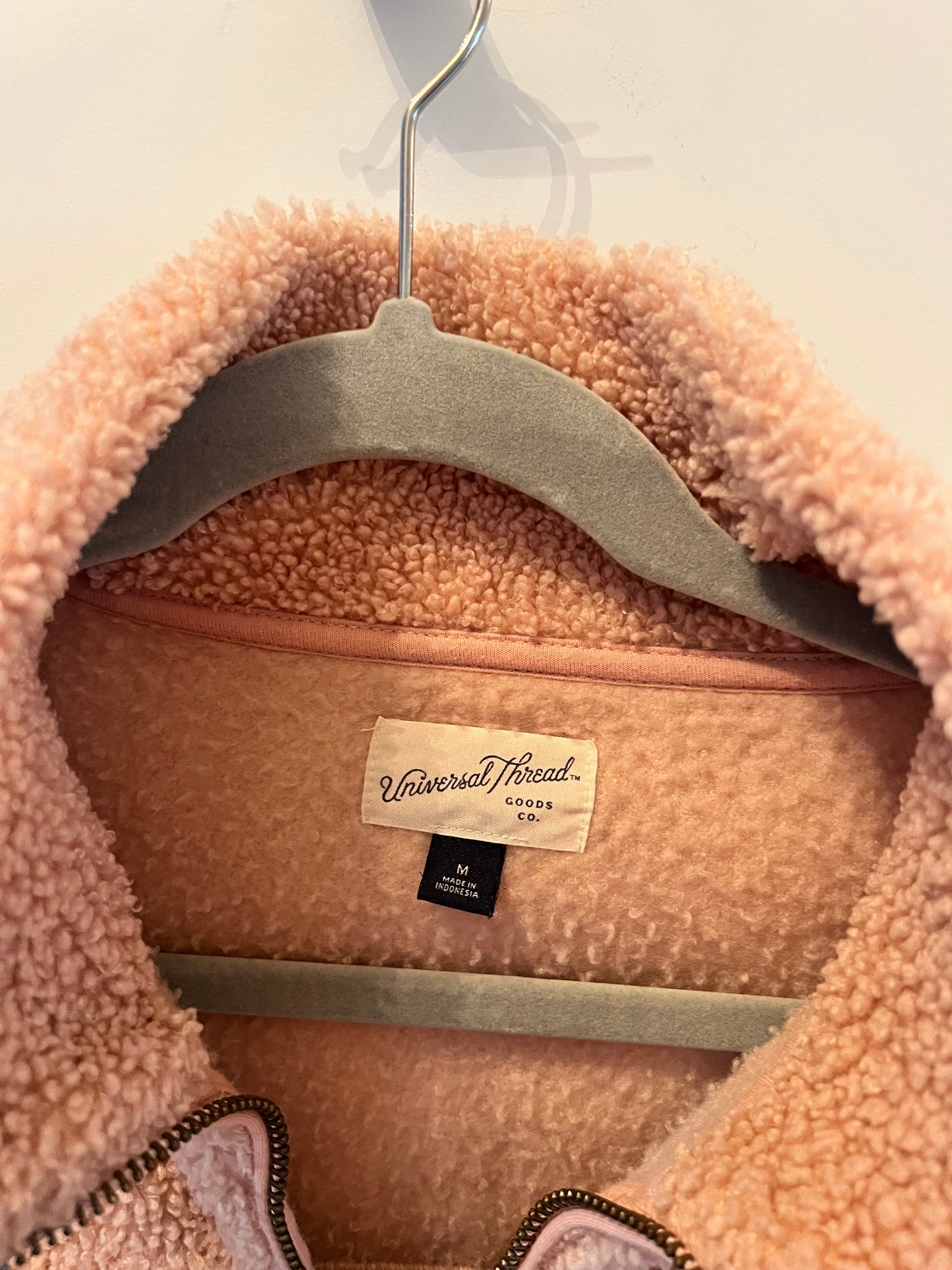 Universal Thread Sherpa Quarter Zip Women’s Medium Tan