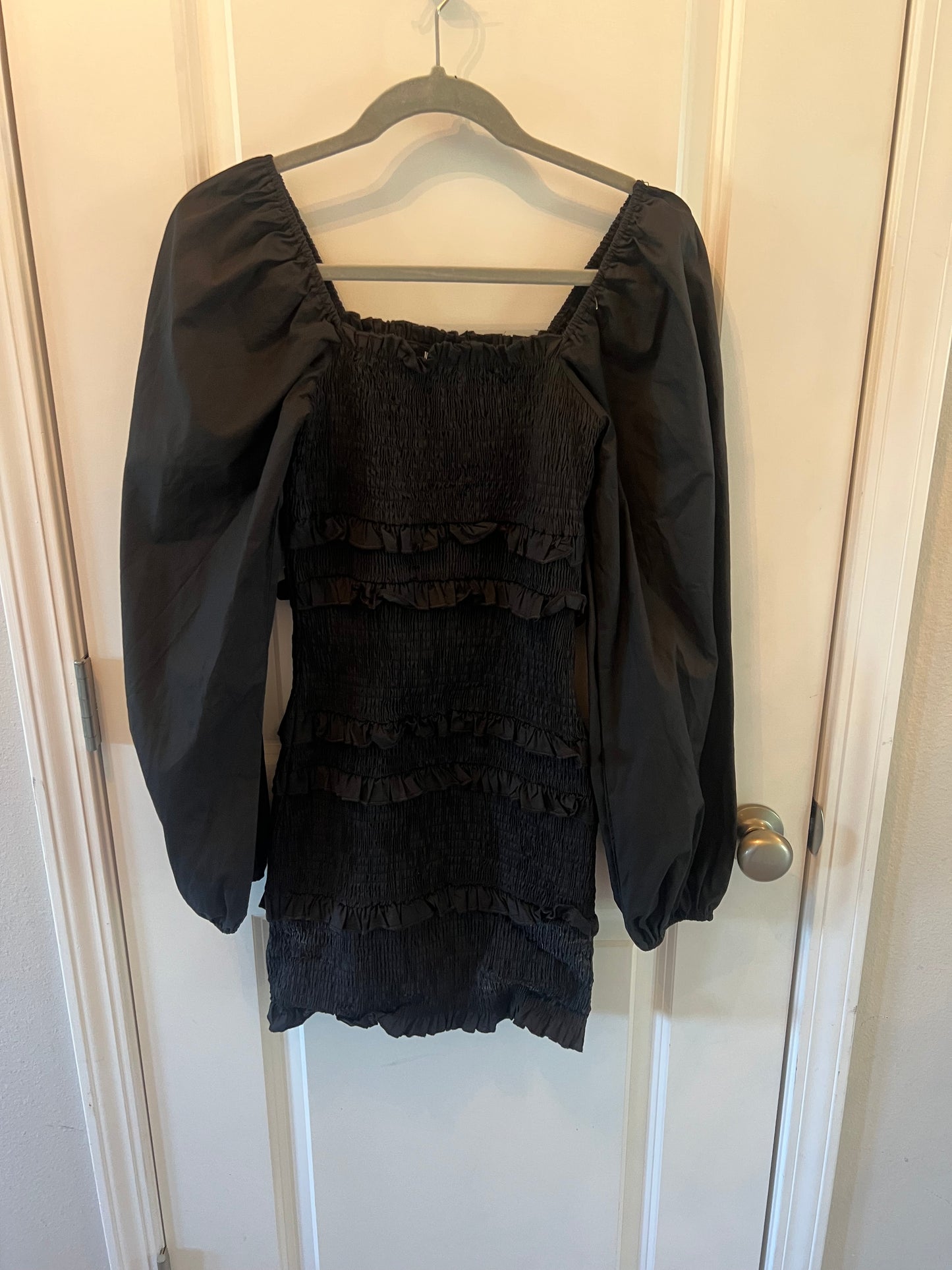 Missguided Square Neck Mini Dress Women’s Size 6 NWT