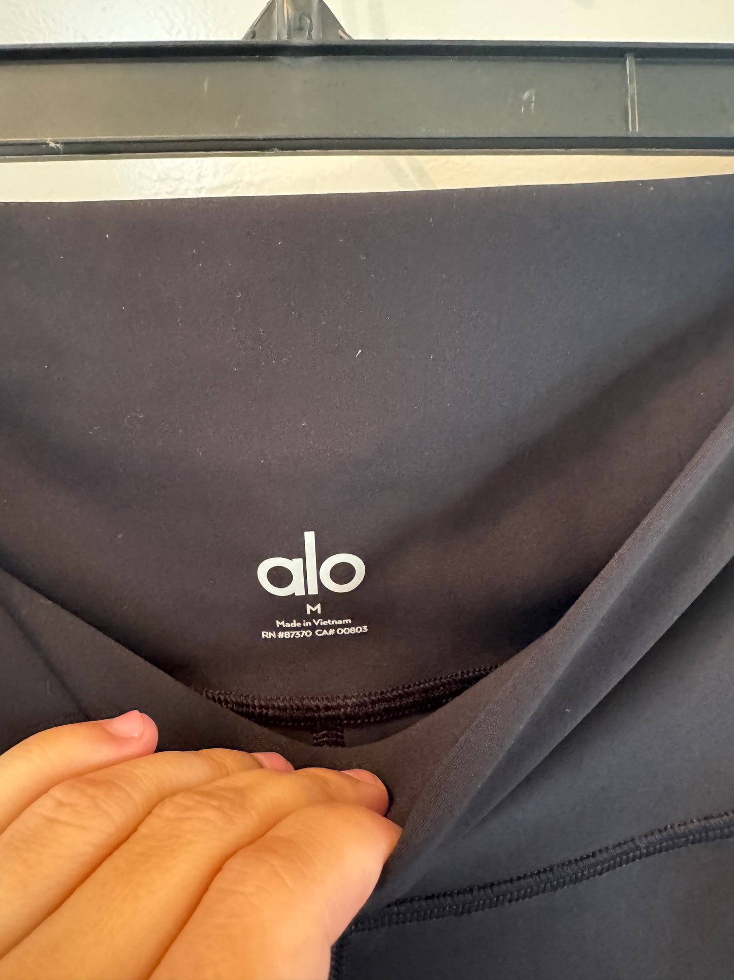 Women’s Alo Black Leggings Size Medium