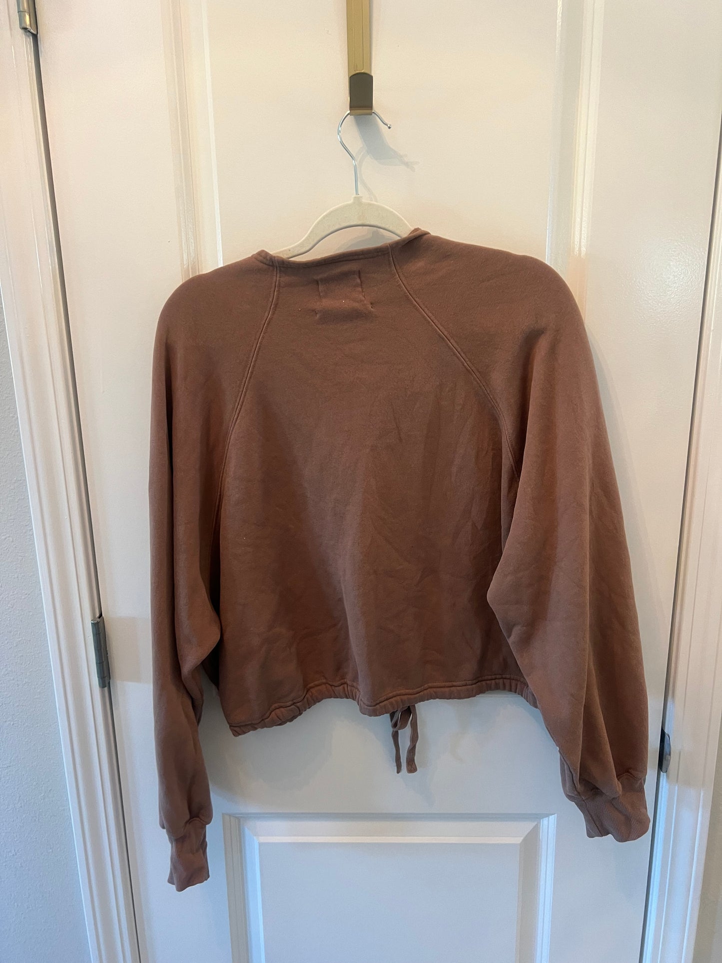 Women’s Urban Outfitters Pullover Size Medium