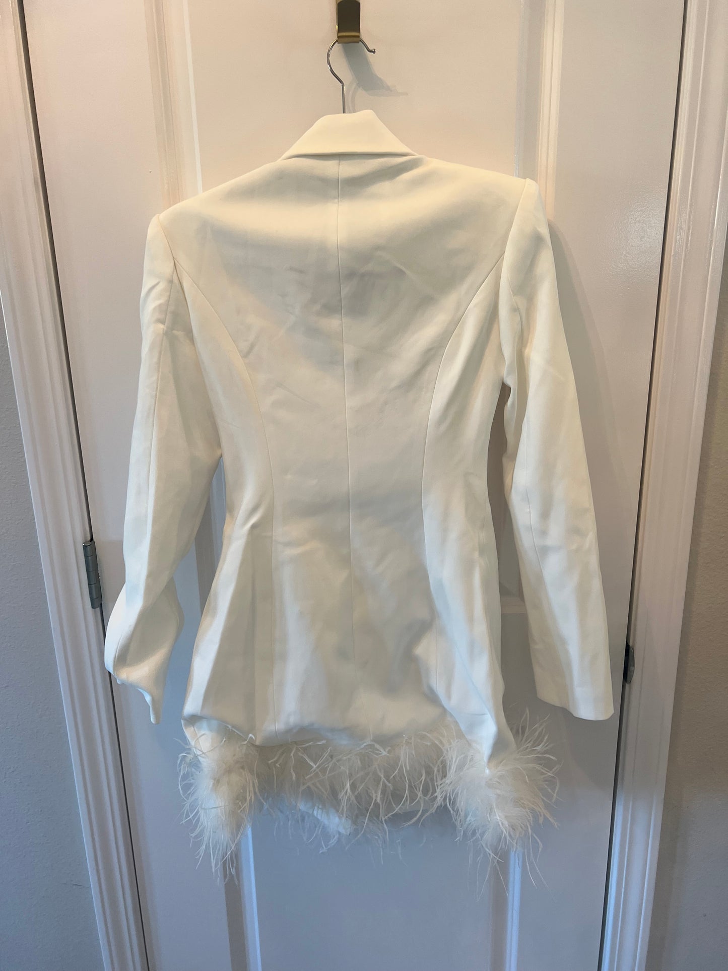Main Strip Blazer Dress w Feather Trim Women’s Size Small White
