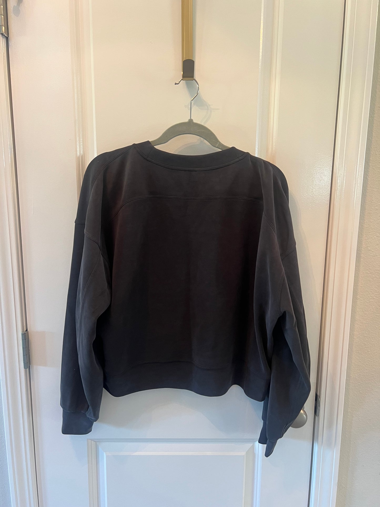 Women’s Lululemon Crewneck Size 10