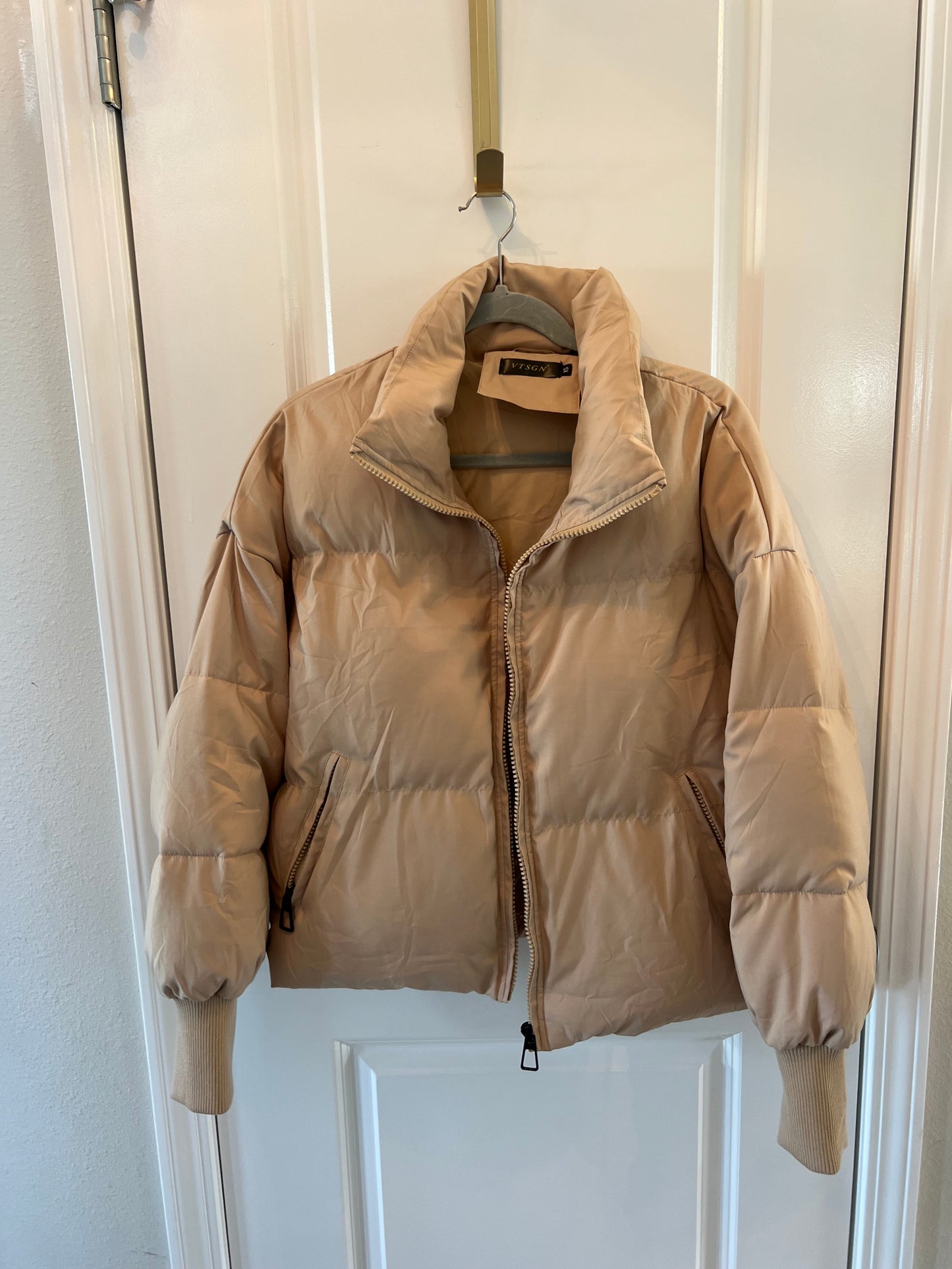 Oversized Puffer Coat Women’s Size XS Tan