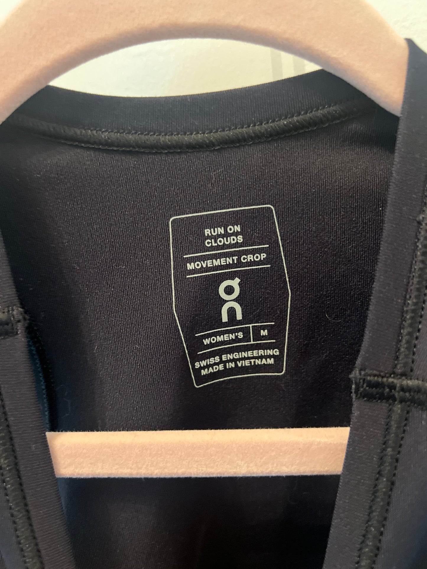 On Cloud Running Black Tank Size Medium