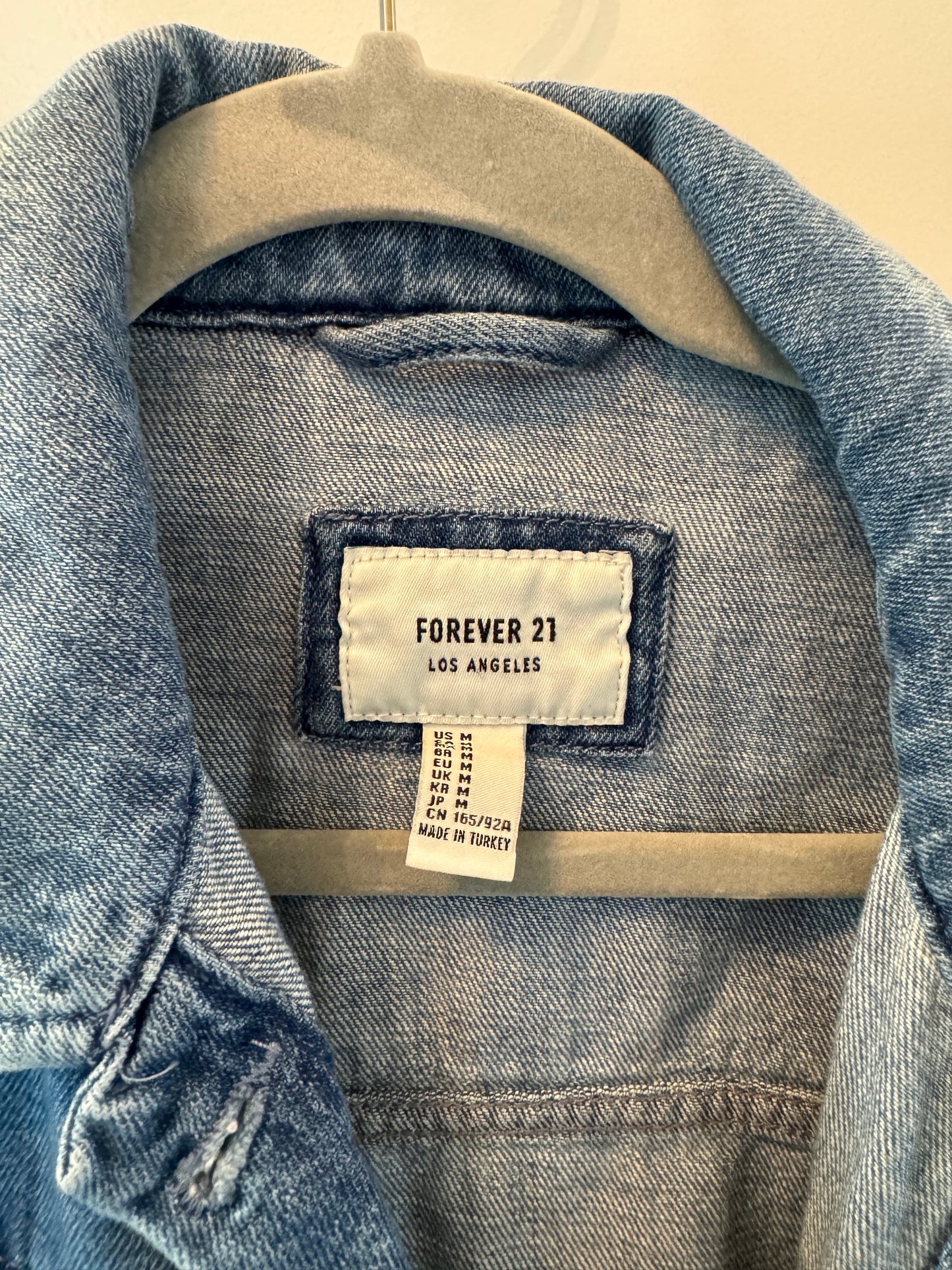 Forever 21 Jean Jacket Size Medium