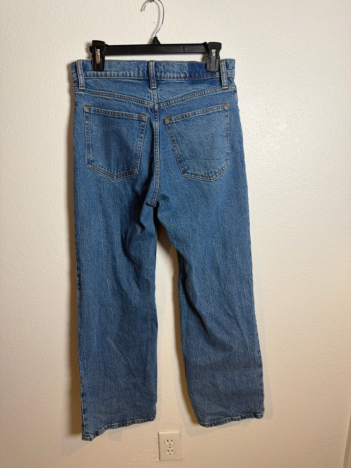 Abercrombie 90s HighRise Jeans Size 28 short