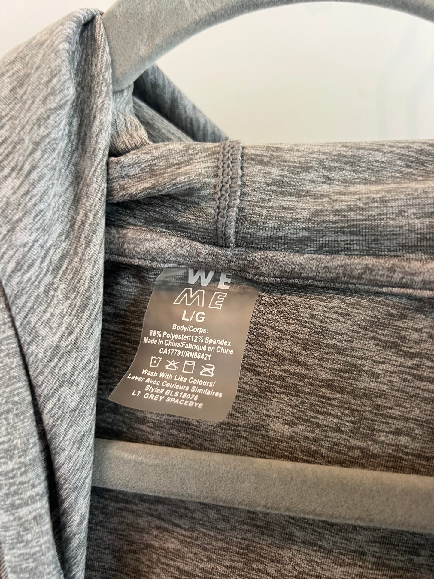 We Me Brand Hoodie Women’s Large Heather Gray