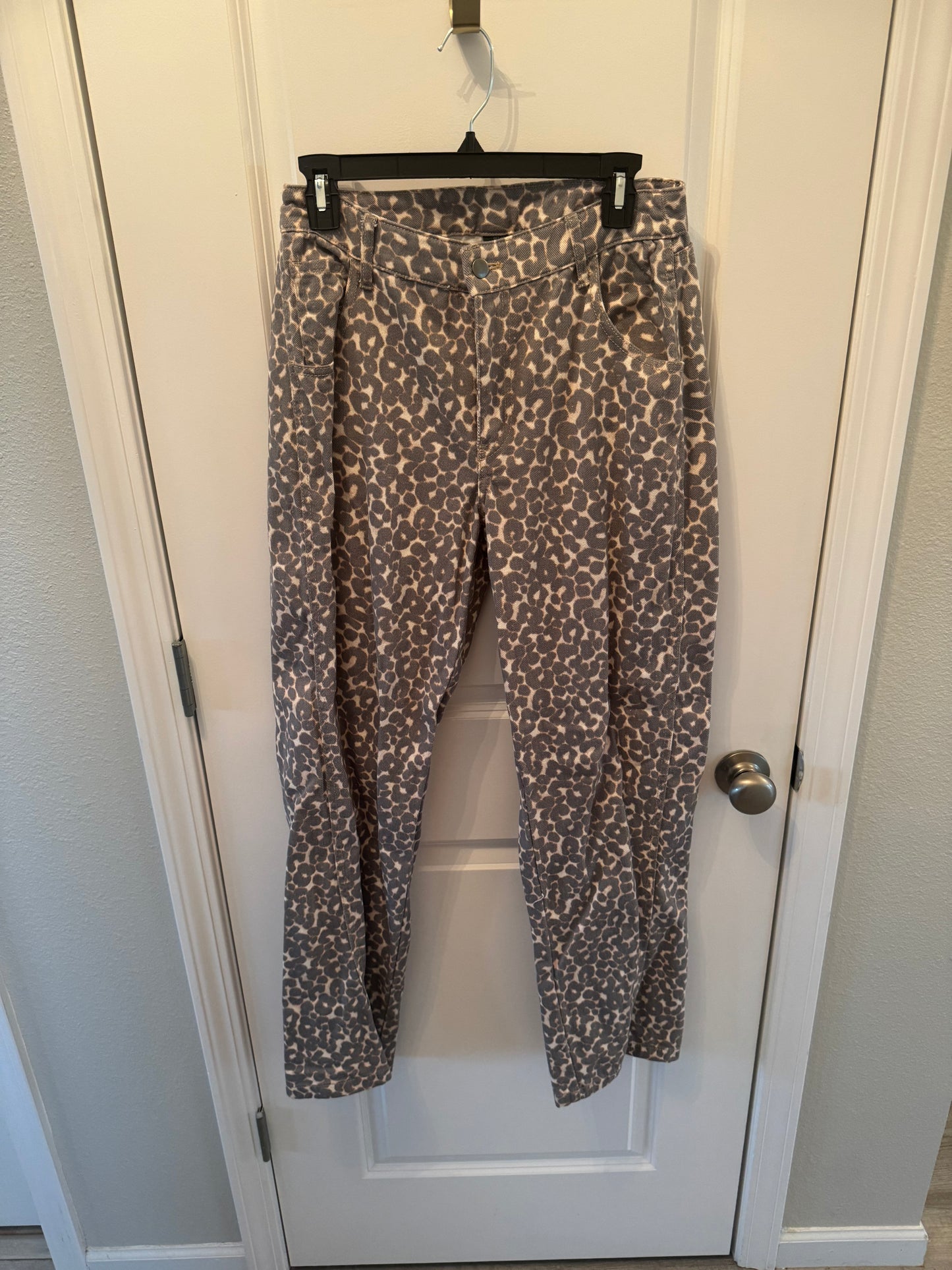 Wild Fable Animal Print Straight Leg Pants Women’s Small
