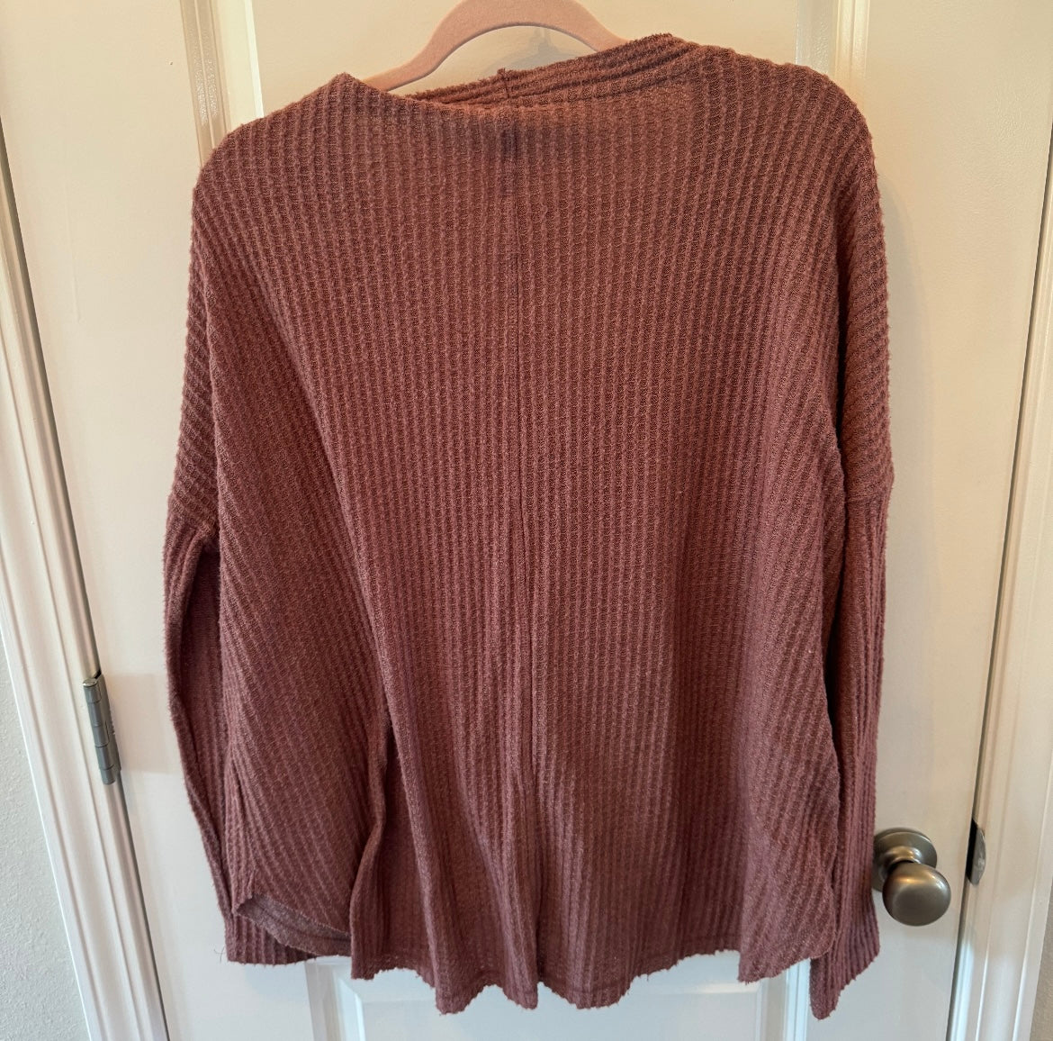 Knot Front Waffle Knit Long Sleeve Top Women’s Size M/L Dark Burgundy
