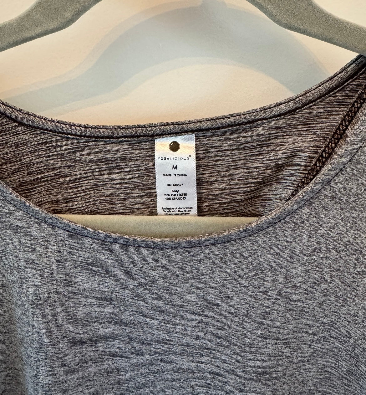 Yogalicious Active Tank Women’s Medium Heather Gray