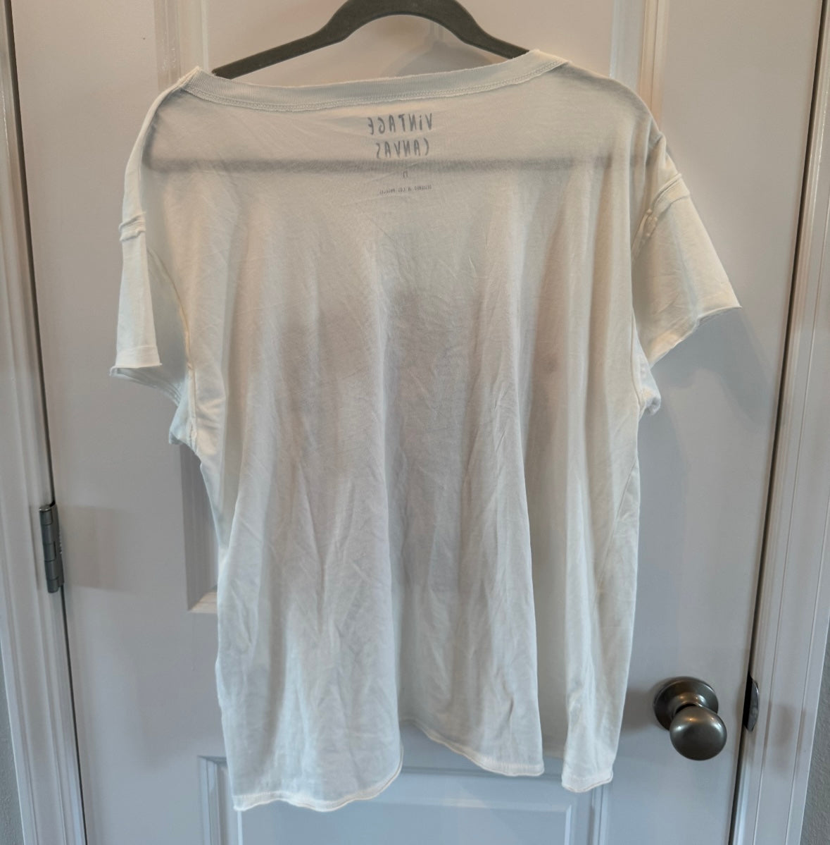 Vintage Canvas Graphic Tee Women’s Medium