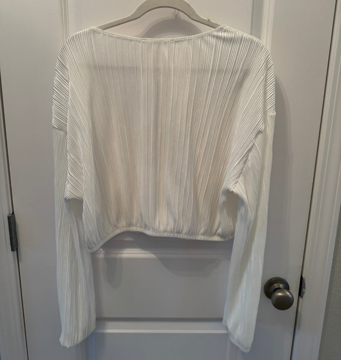 12th Tribe Pleated Top Women’s Large White NWT