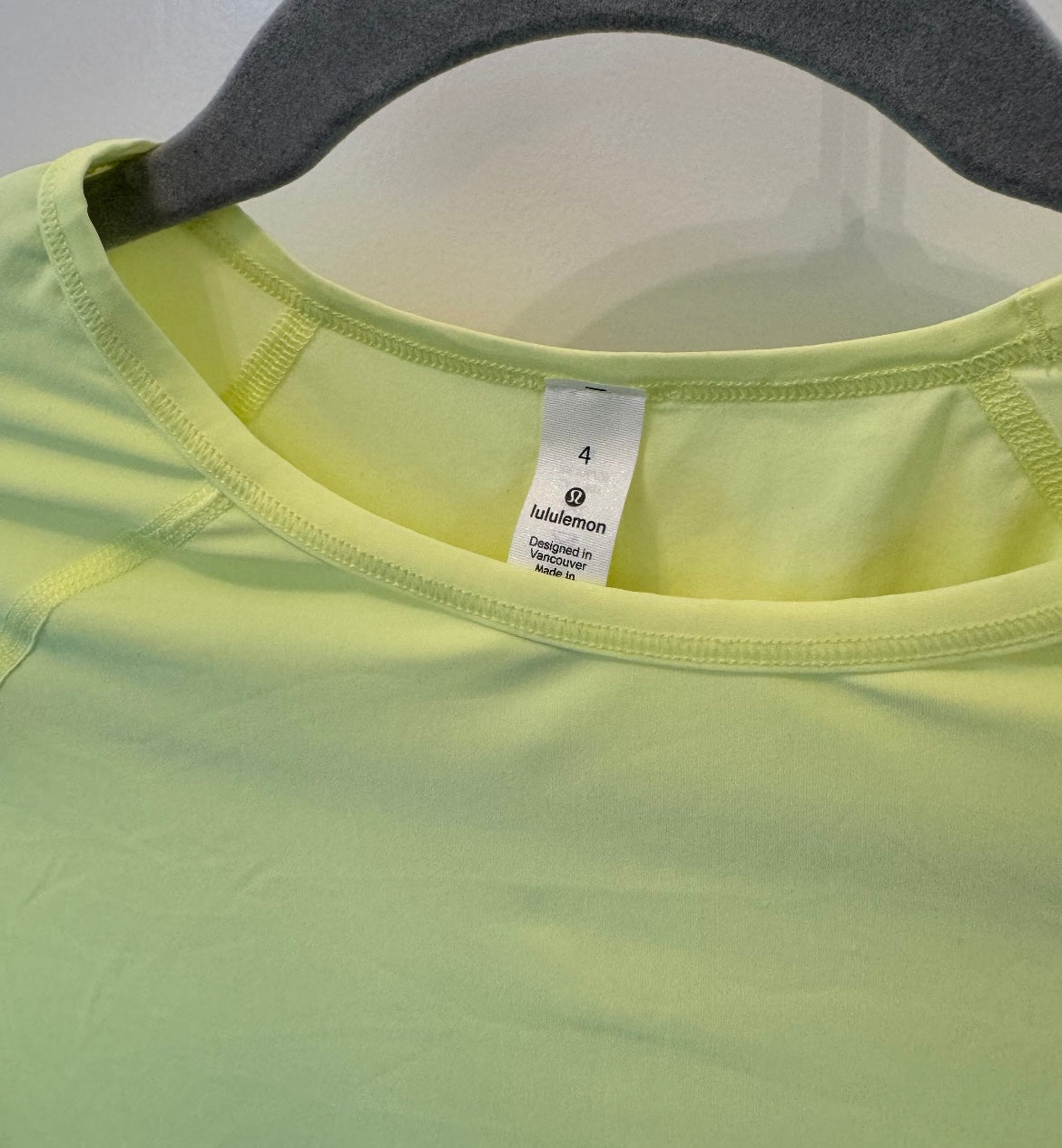 Lululemon Long Sleeve Cropped Crewneck Women’s Size 4 Neon Yellow