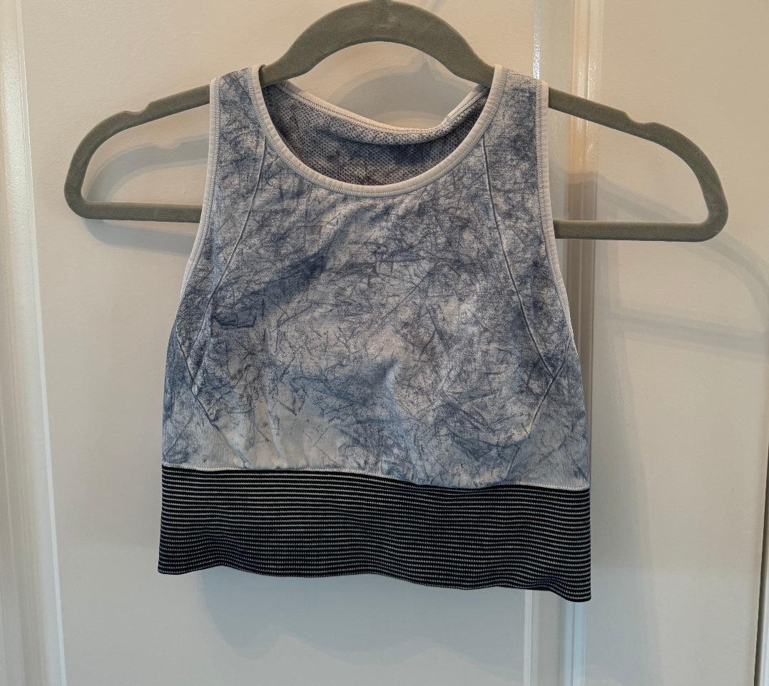 Lululemon Ebb to Train Sports Bra Women’s Size 6 Blue