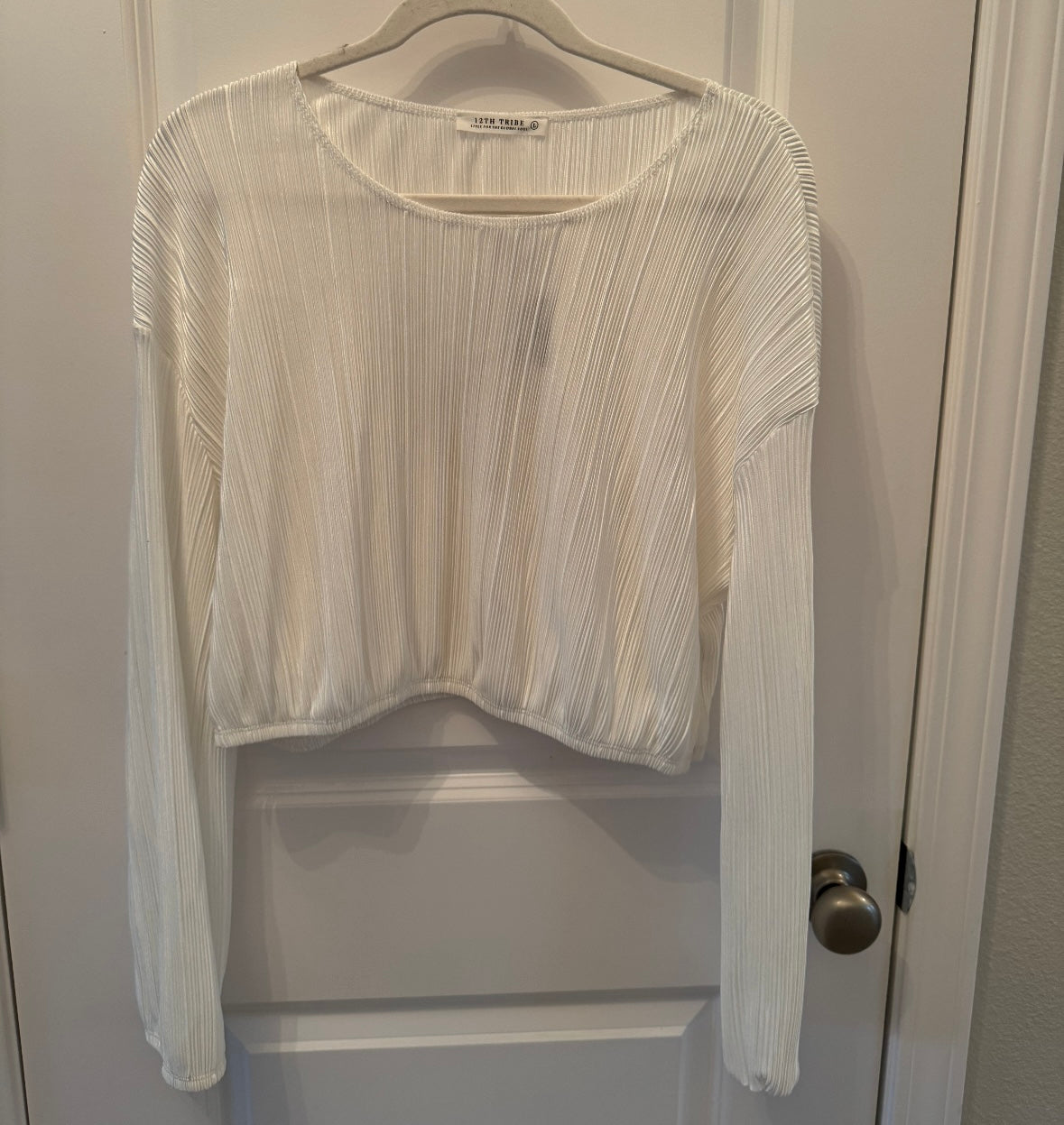 12th Tribe Pleated Top Women’s Large White NWT