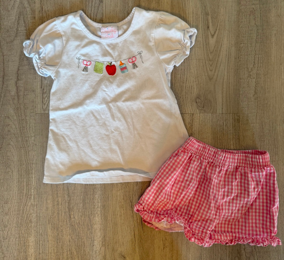 Stitchy Fish Embroidered Ruffle Short Set Toddler Girl Size 3T