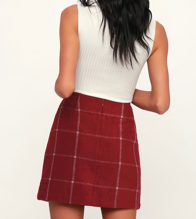 Lulu’s Spence Plaid Mini Skirt Women’s Size Medium Wine Red