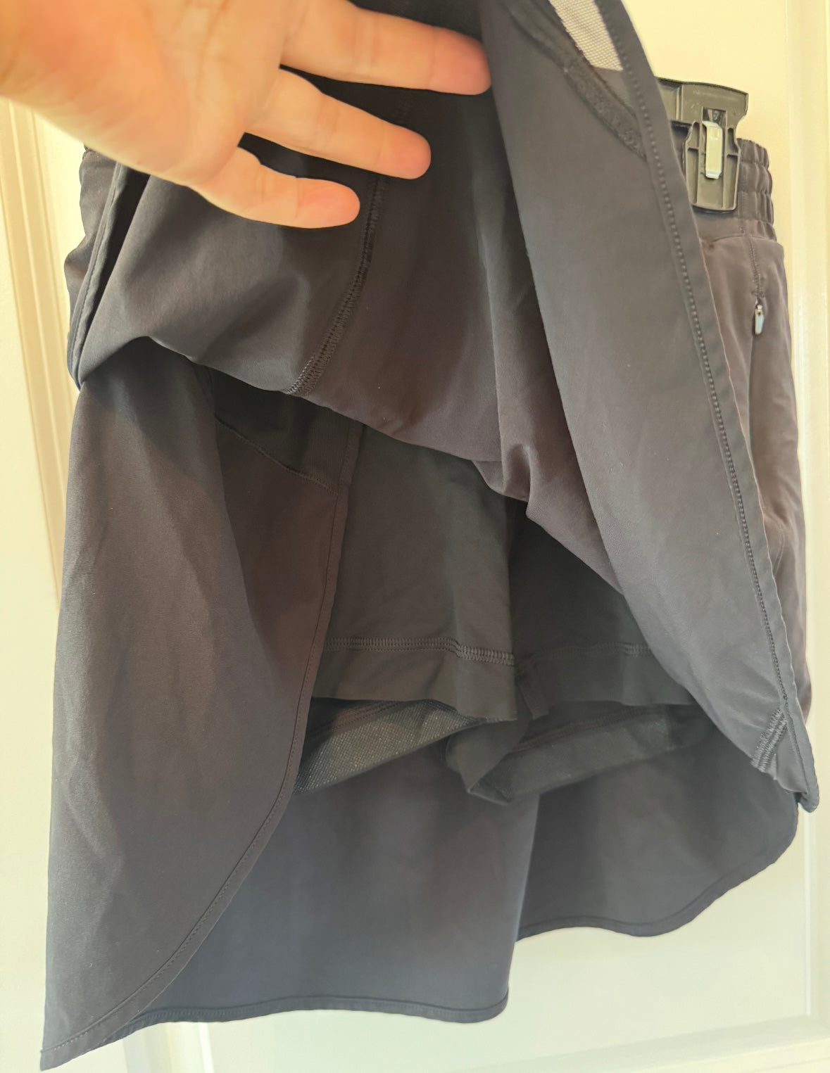 Lululemon Skirt w Built In Shorts Women’s Size 6 Black