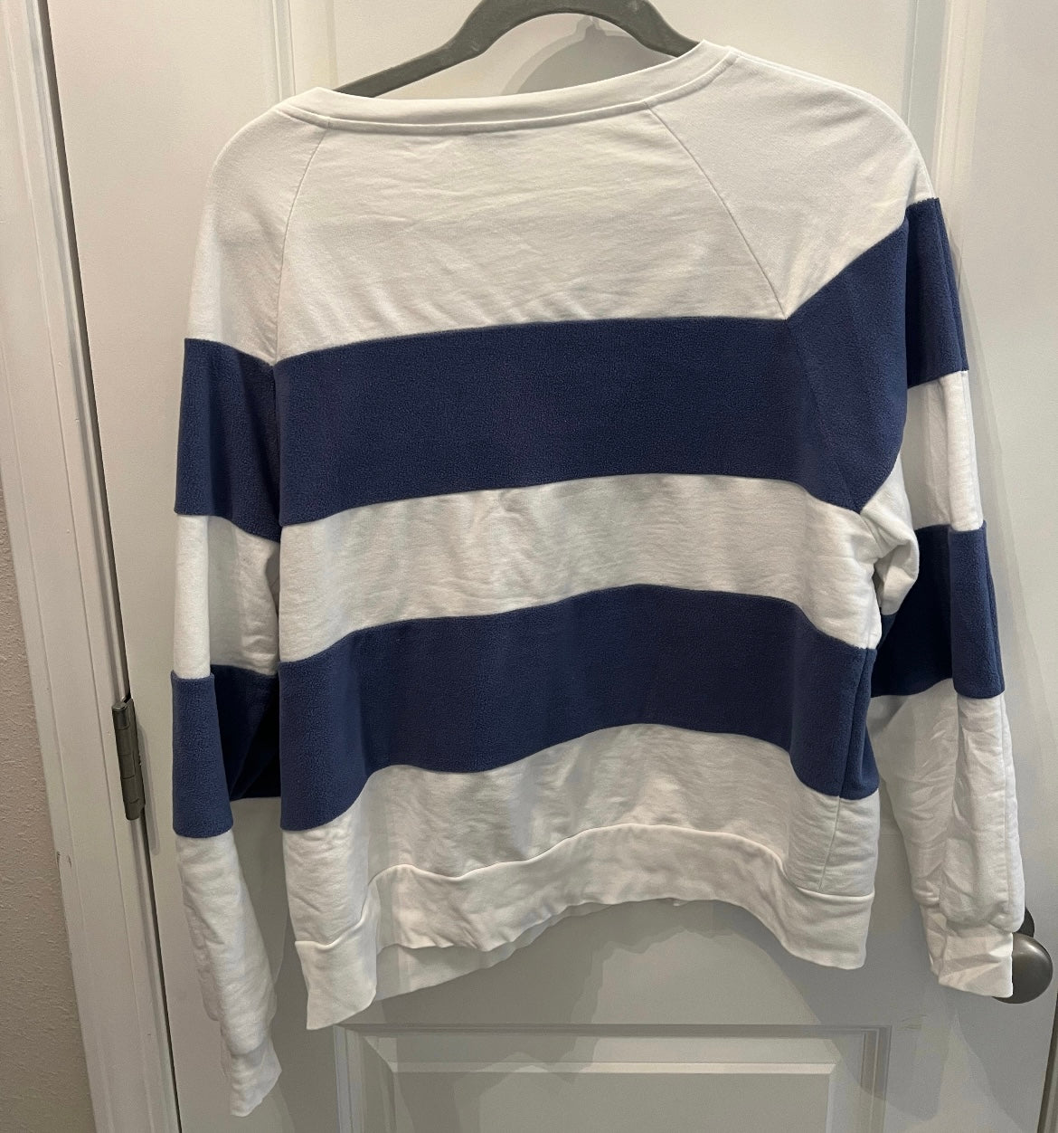 Voy Stripe Long Sleeve Crewneck Women’s Size Small 4-6 Blue