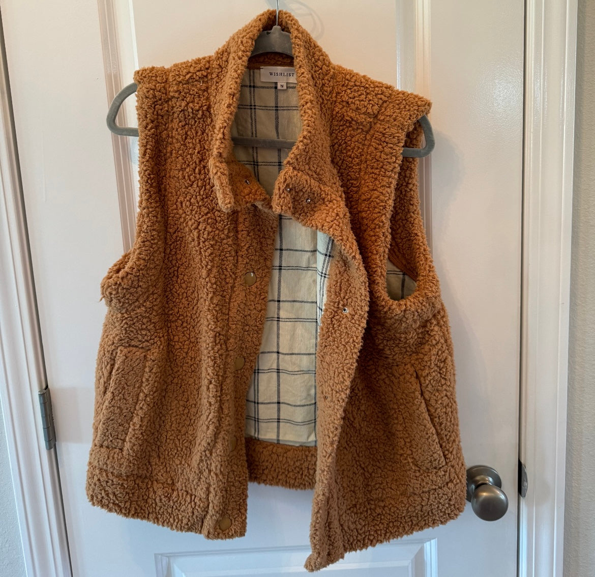 Fleece Teddy Vest w Plaid Lining Women’s Size Medium Tan