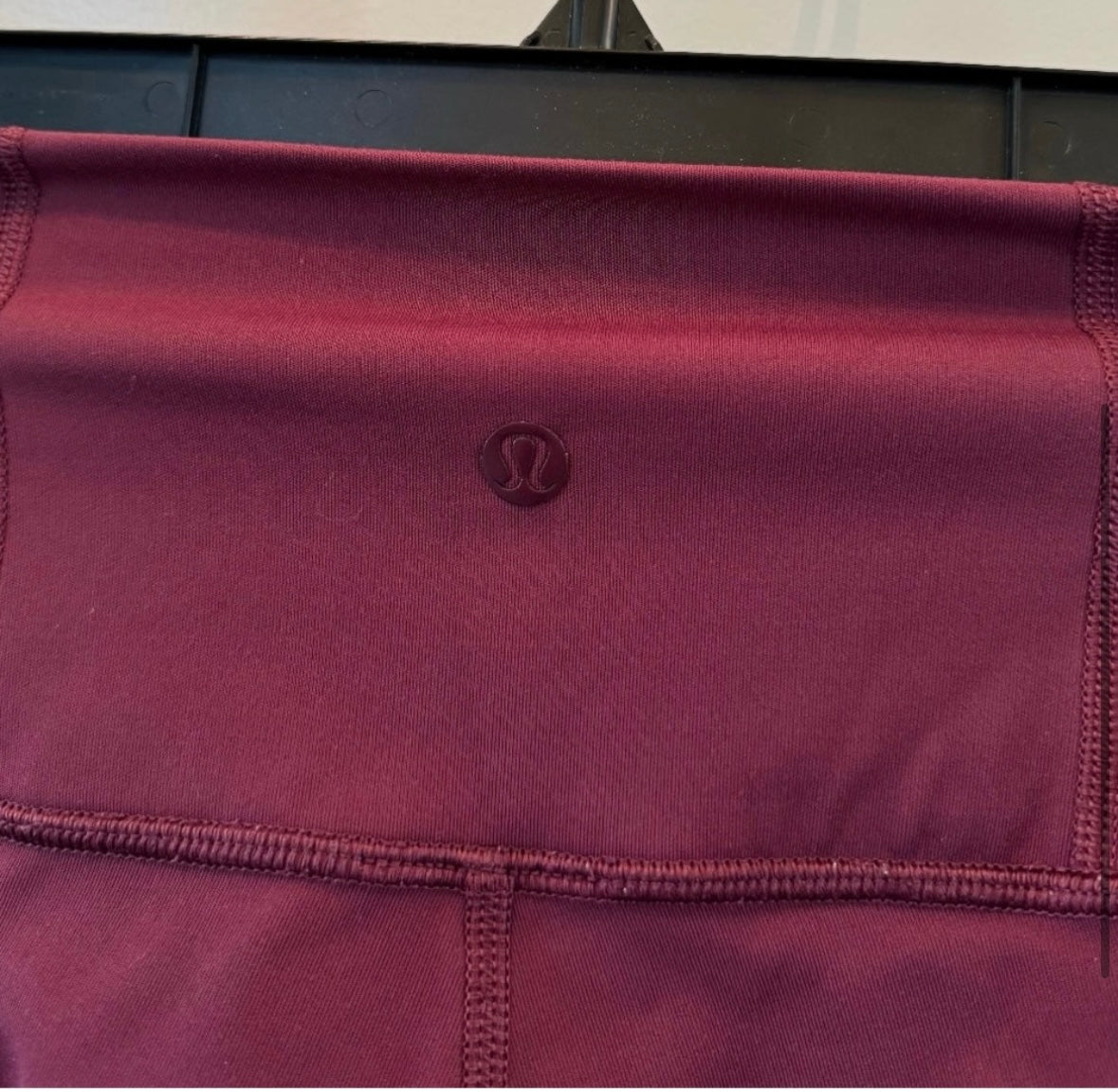 Lululemon High Rise Full Length Leggings Women’s 6 Burgundy
