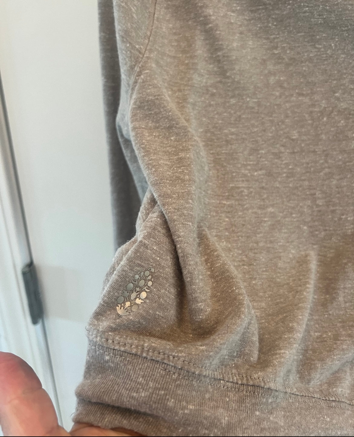 Free People FP Movement Knot Front Crop Long Sleeve Top Women’s Size Large 12-14 Oatmeal