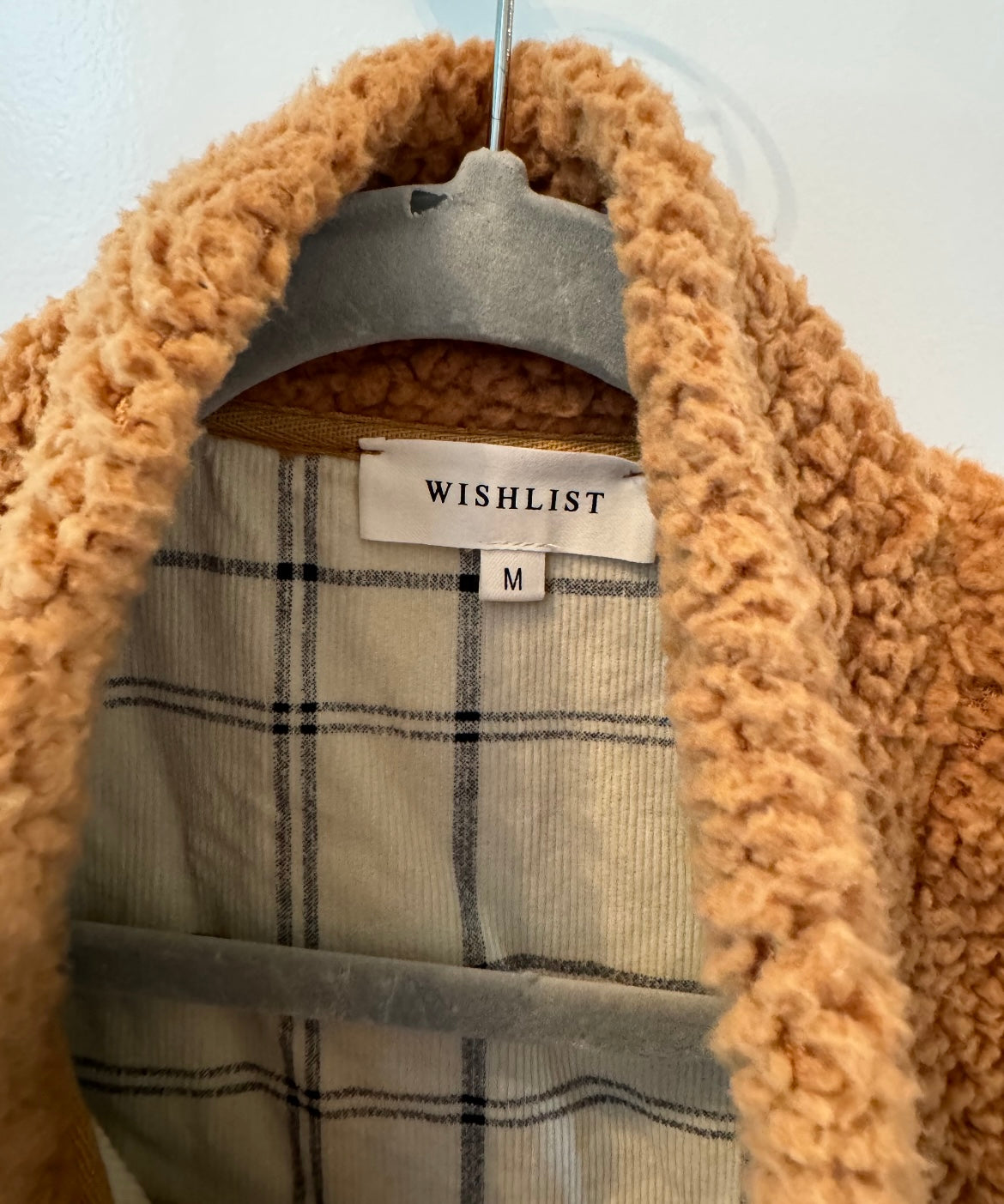 Fleece Teddy Vest w Plaid Lining Women’s Size Medium Tan