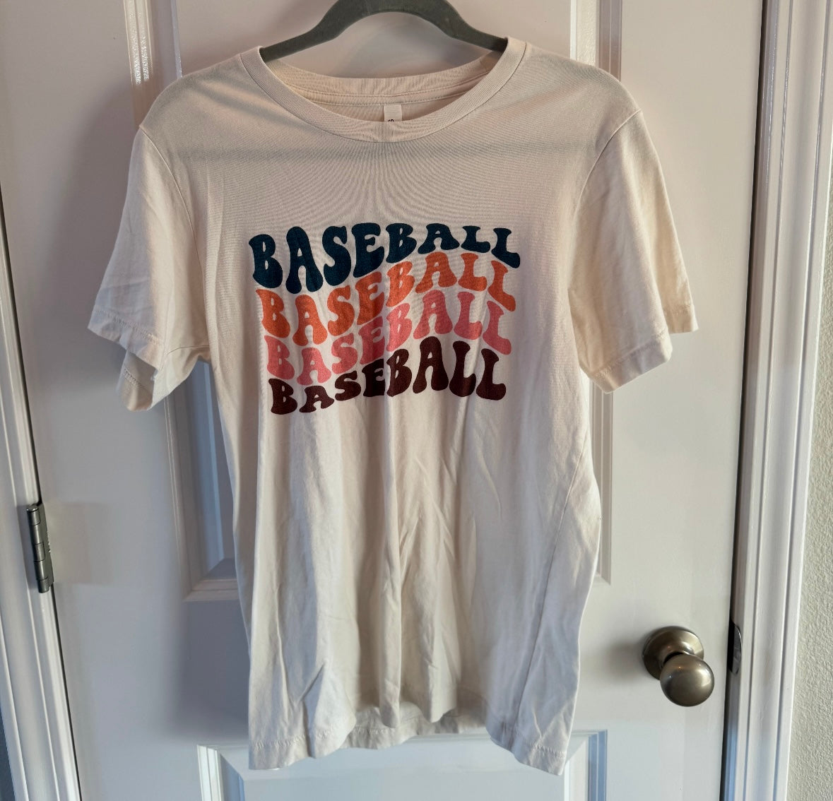 Baseball Baseball Graphic Tee Women’s Medium Gray