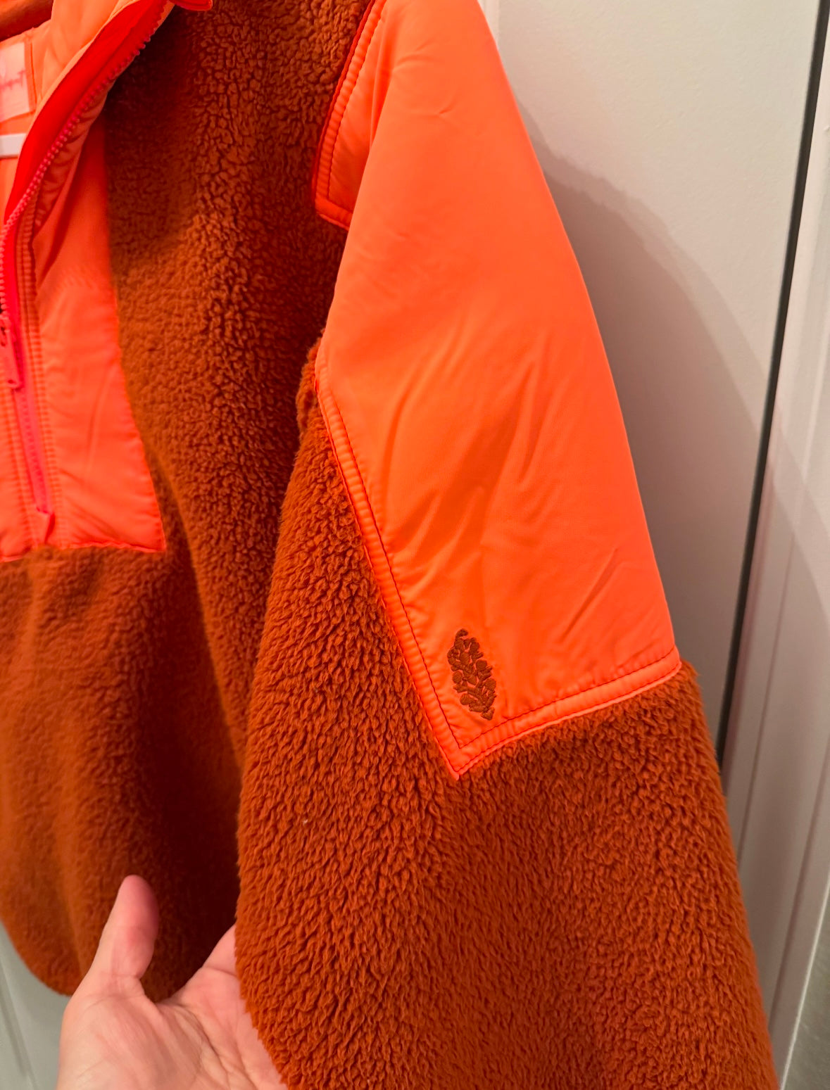 Free People FP Movement Lead the Pack Fleece Hooded Pullover Women’s Small Neon Coral