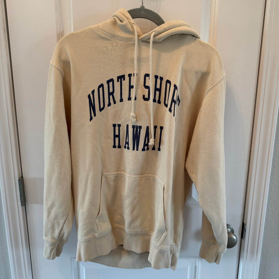 Brandy Melville North Shore Hawaii Hoodie Women’s One Size