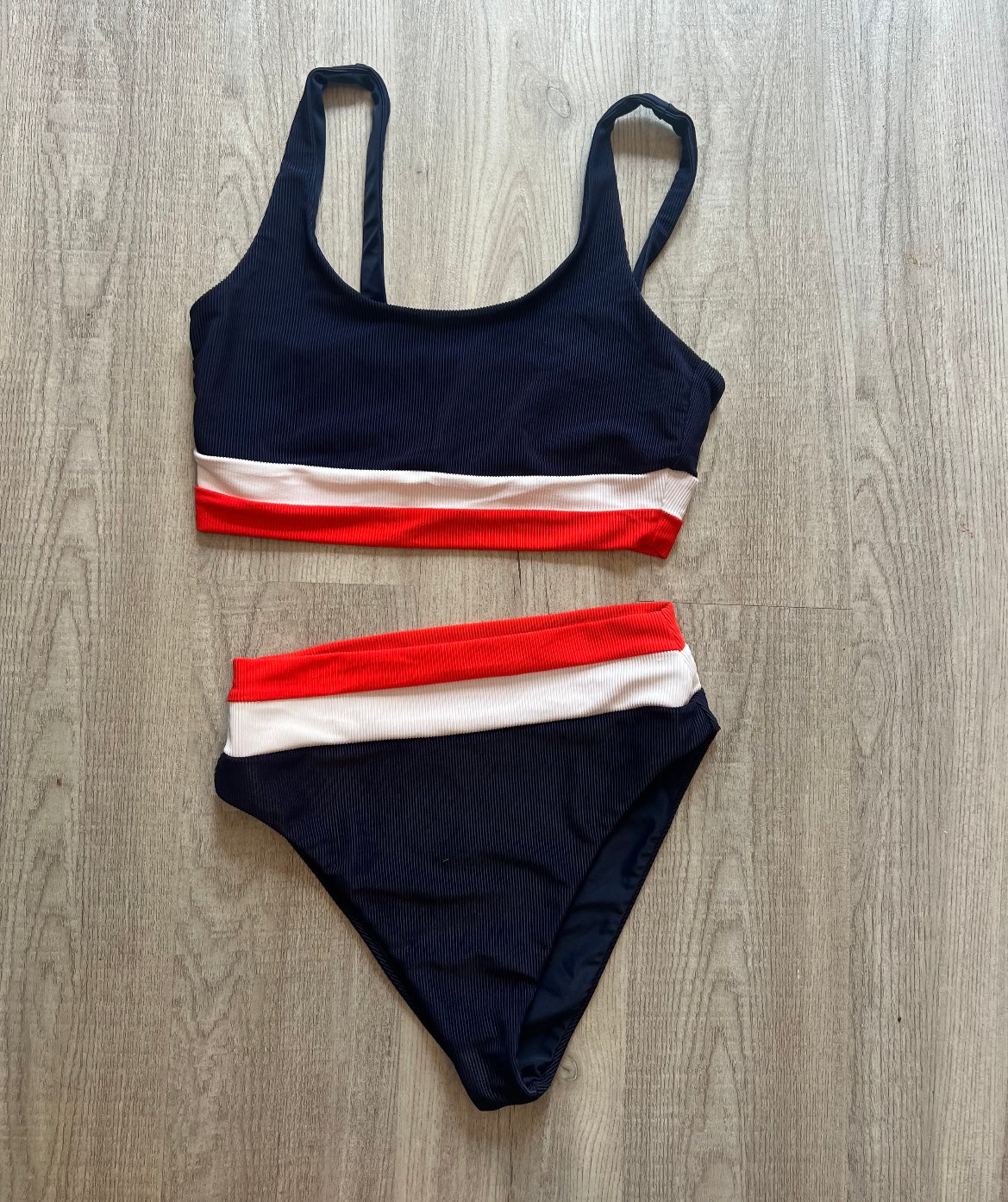 Beach Riot Heidi Color Block Bikini Women’s Size Medium/Large Red White Blue