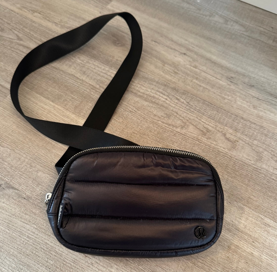 Lululemon Everywhere Belt Bag 1L Wunder Puff Shine Black NWT
