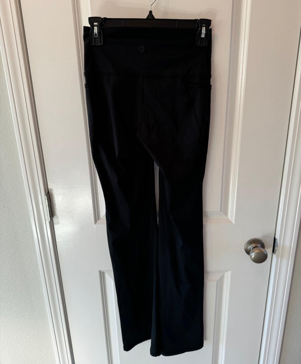 Lilly Pulizter UPF 50+ Luxletic Carpe Vita Flare Legging Women’s Size Small Black