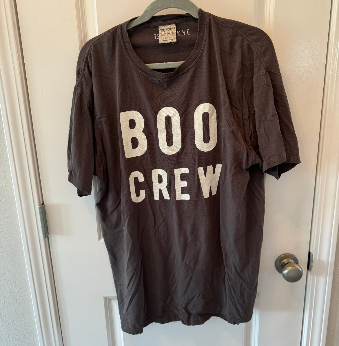 Boo Crew Short Sleeve Cotton Graphic Tee Women’s Size Large Dark Gray