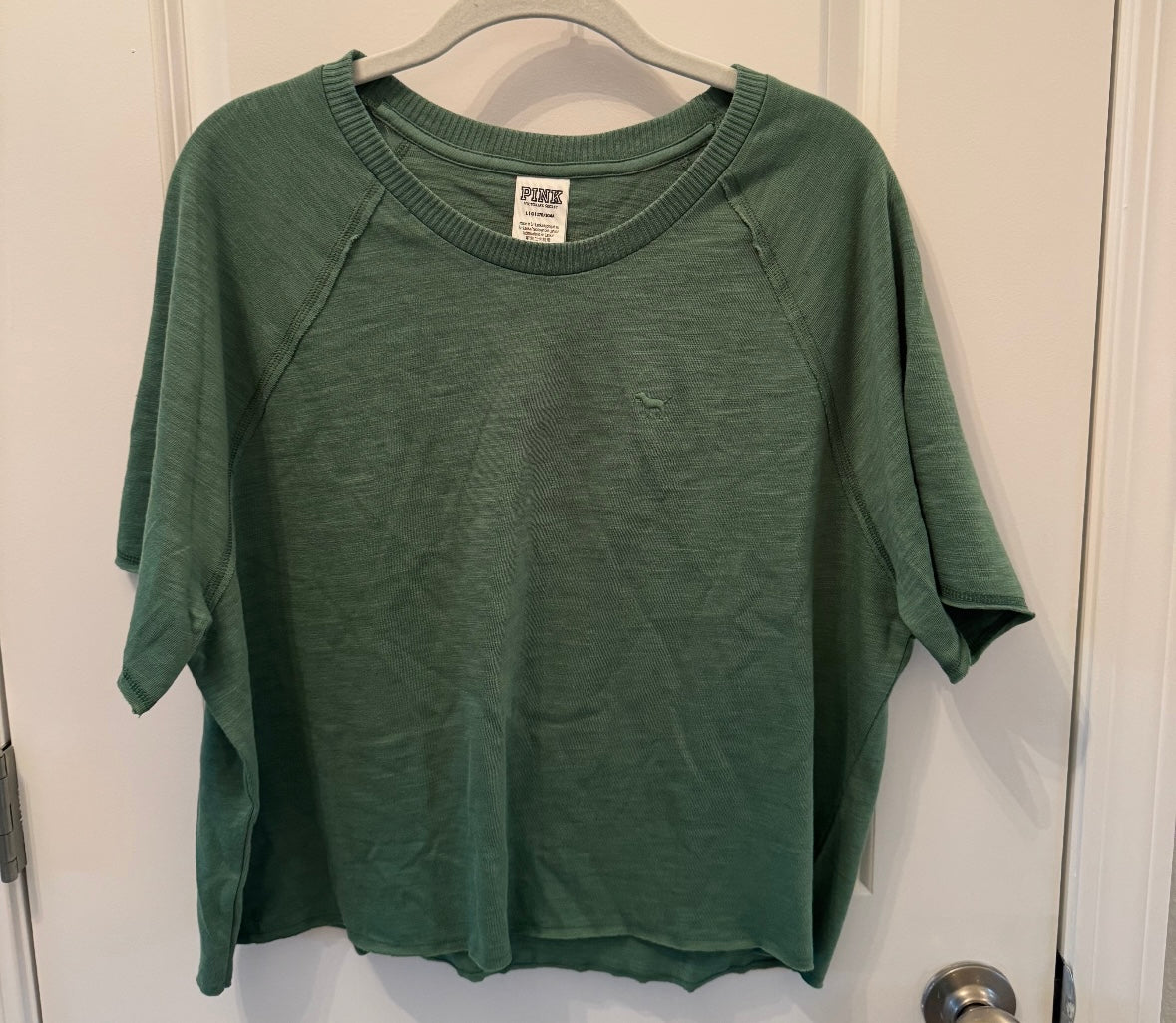 Pink Victoria’s Secret Tee Women’s Large Green NWT